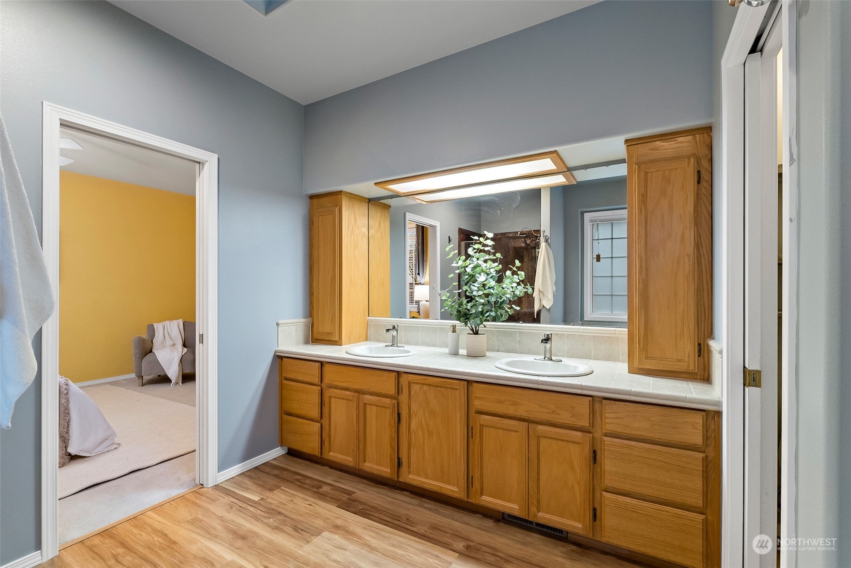 1461 Latham Court