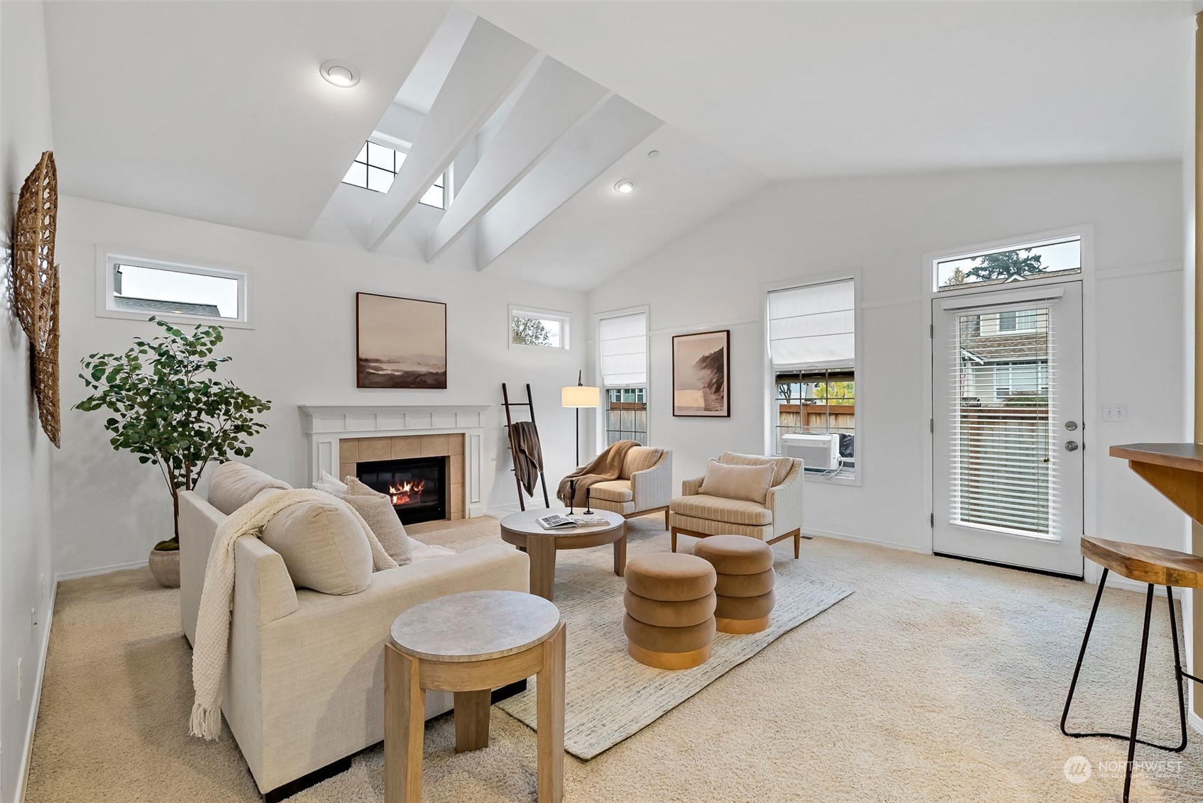 1461 Latham Court