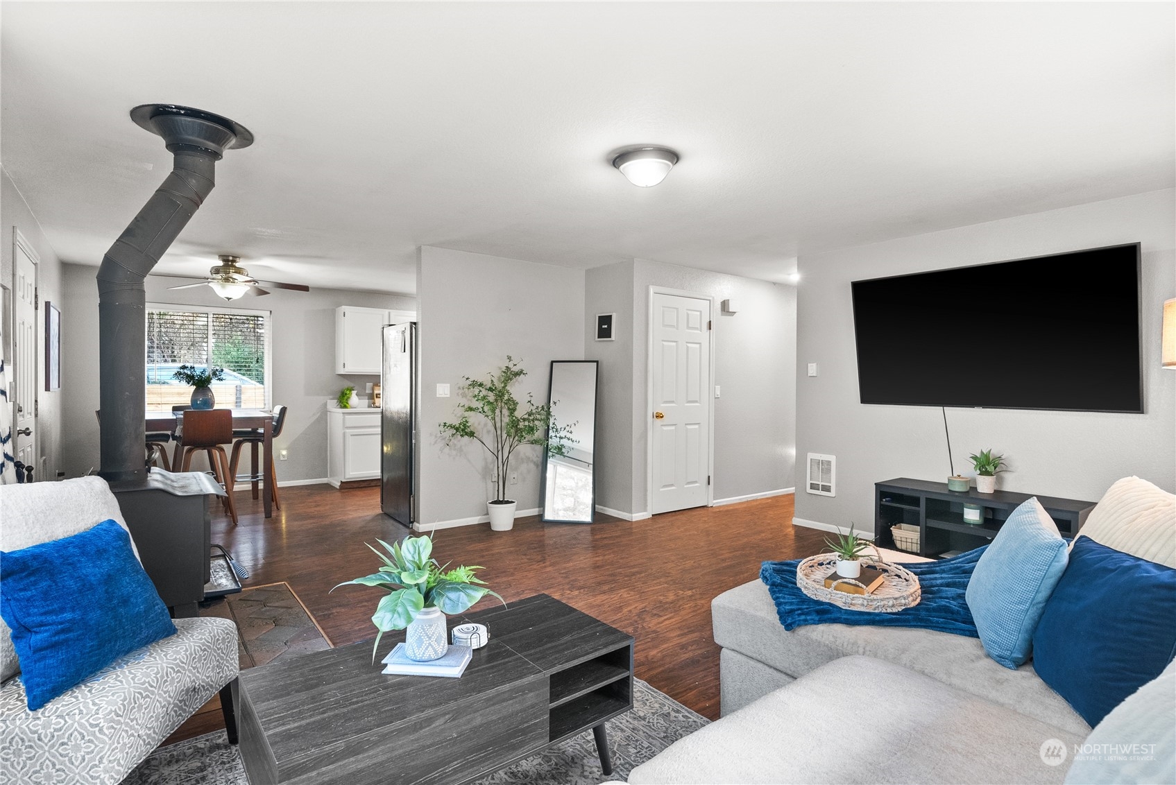 251 NE Bryan Lane