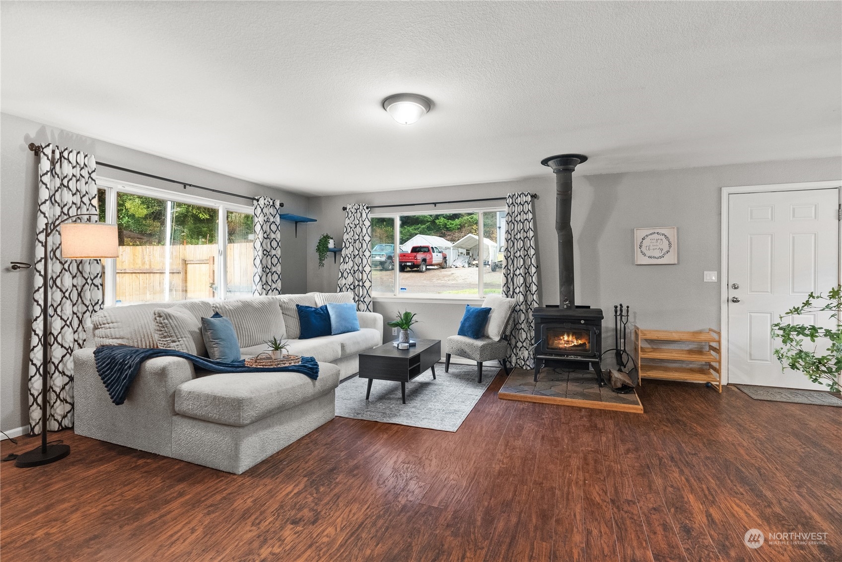 251 NE Bryan Lane