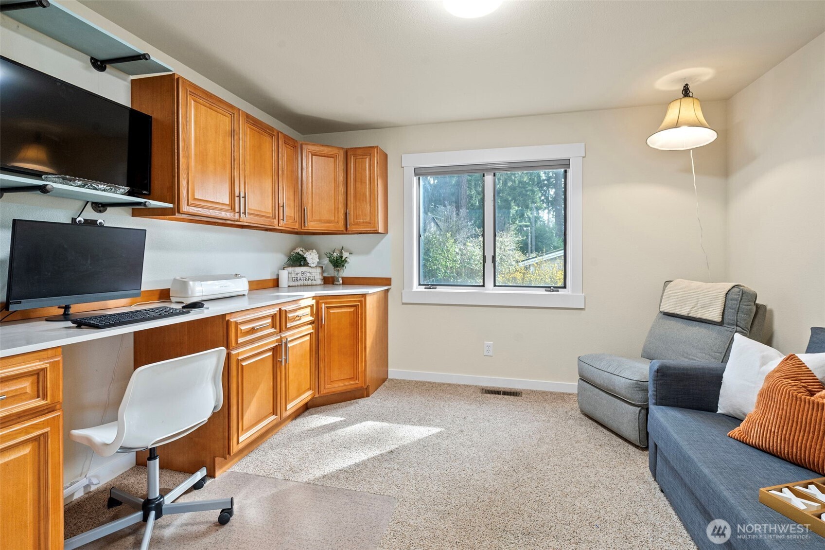 216 Lake Louise Drive SW