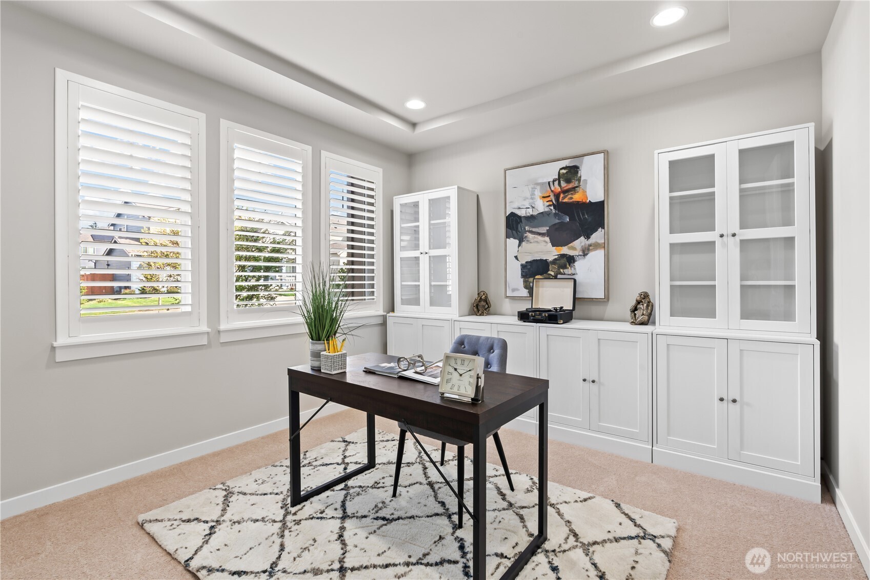 6819 Oleander Avenue NE