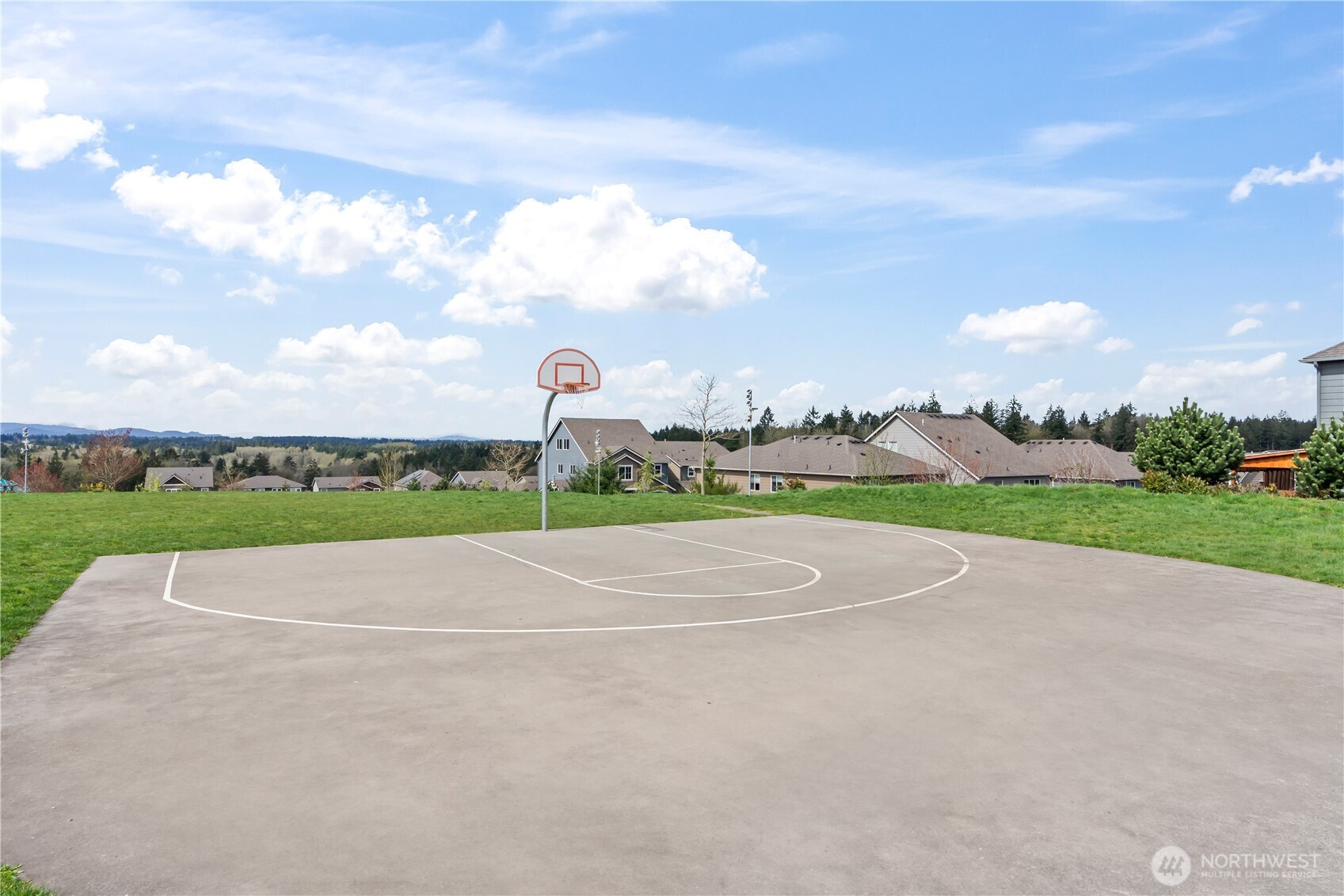 6819 Oleander Avenue NE