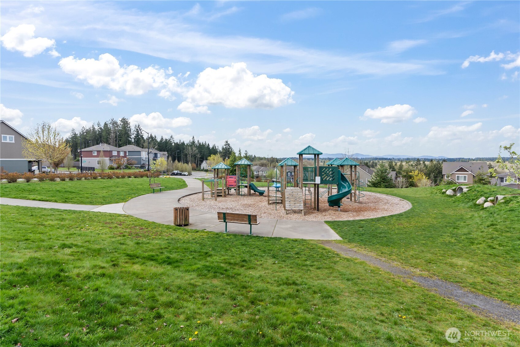 6819 Oleander Avenue NE