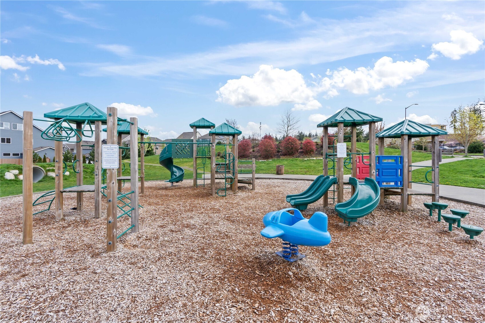 6819 Oleander Avenue NE