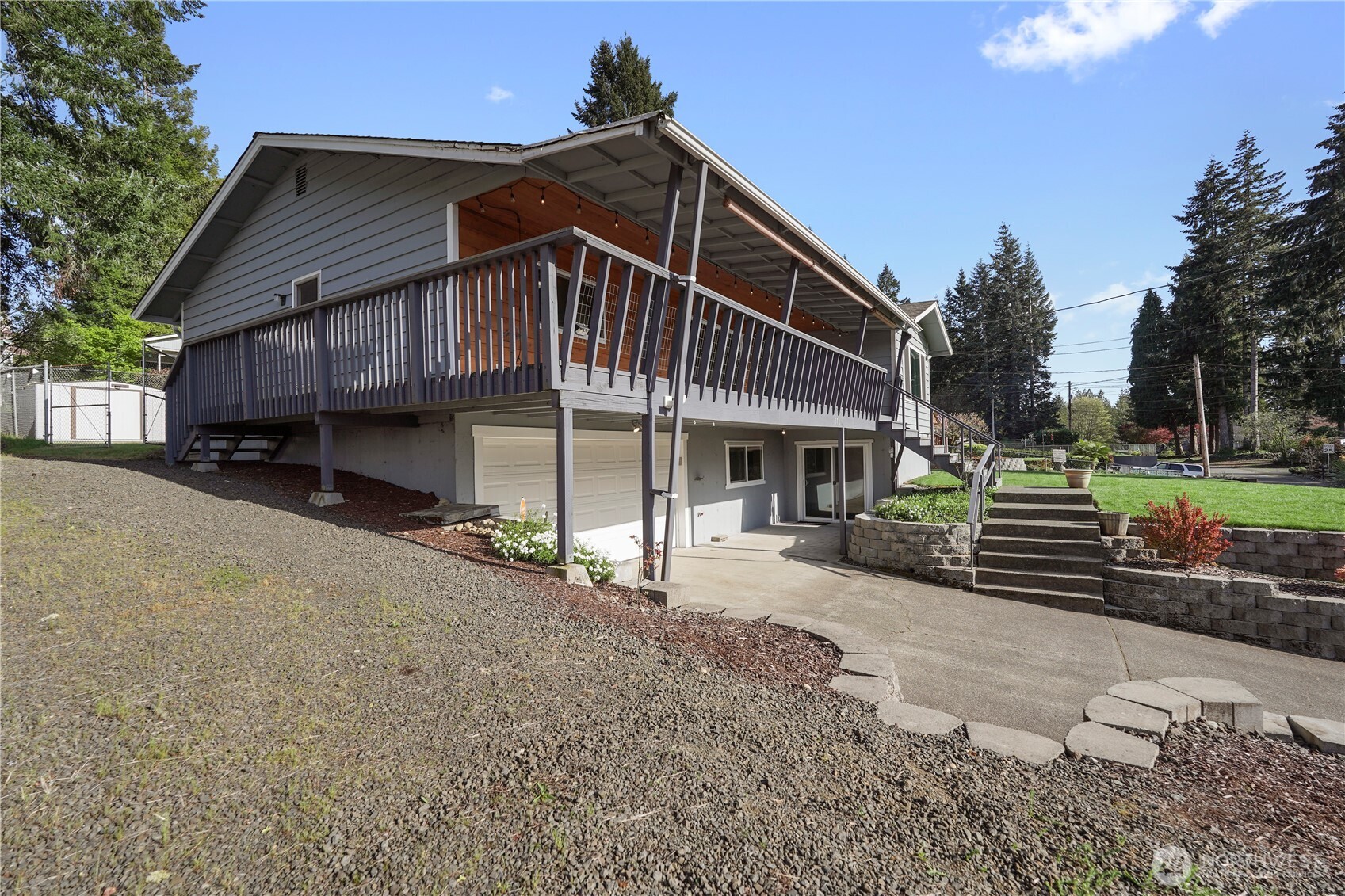 370 E Mason Lake Drive E
