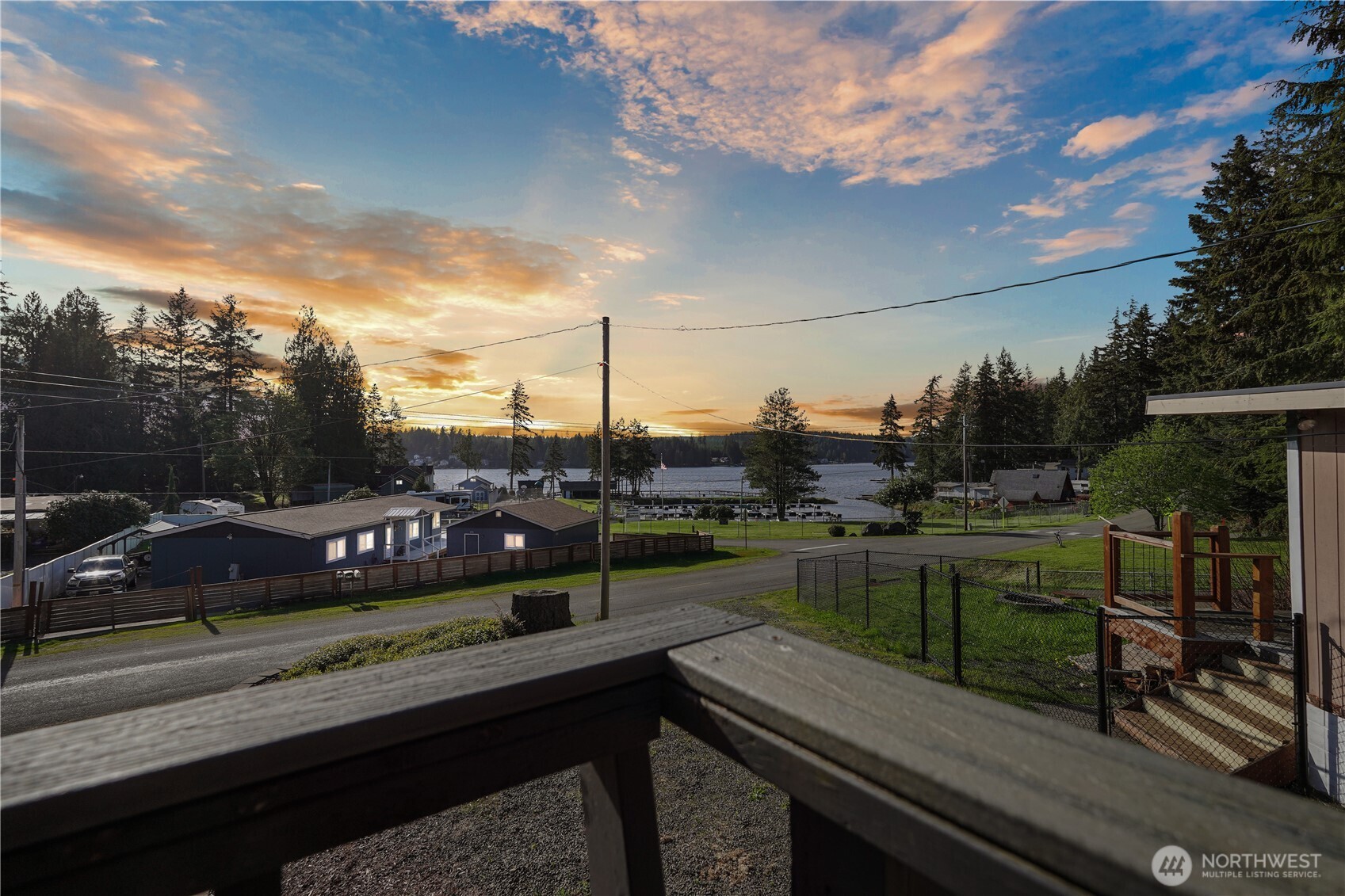 370 E Mason Lake Drive E