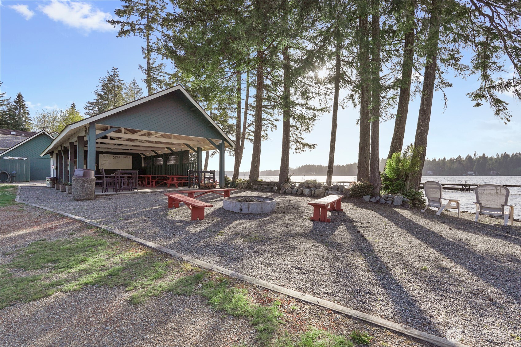 370 E Mason Lake Drive E