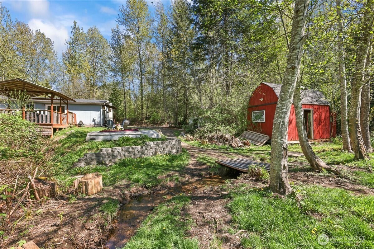 141 E Cedarbrook Lane
