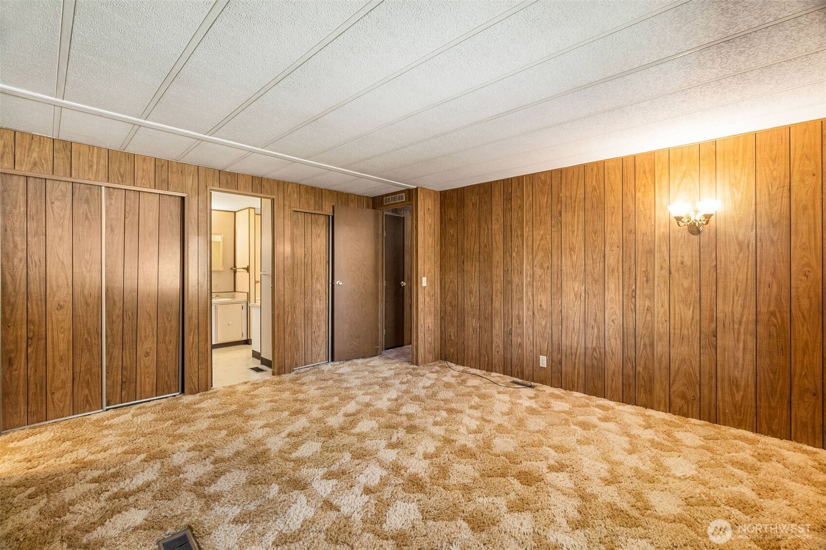 958 Tipsoo Loop S