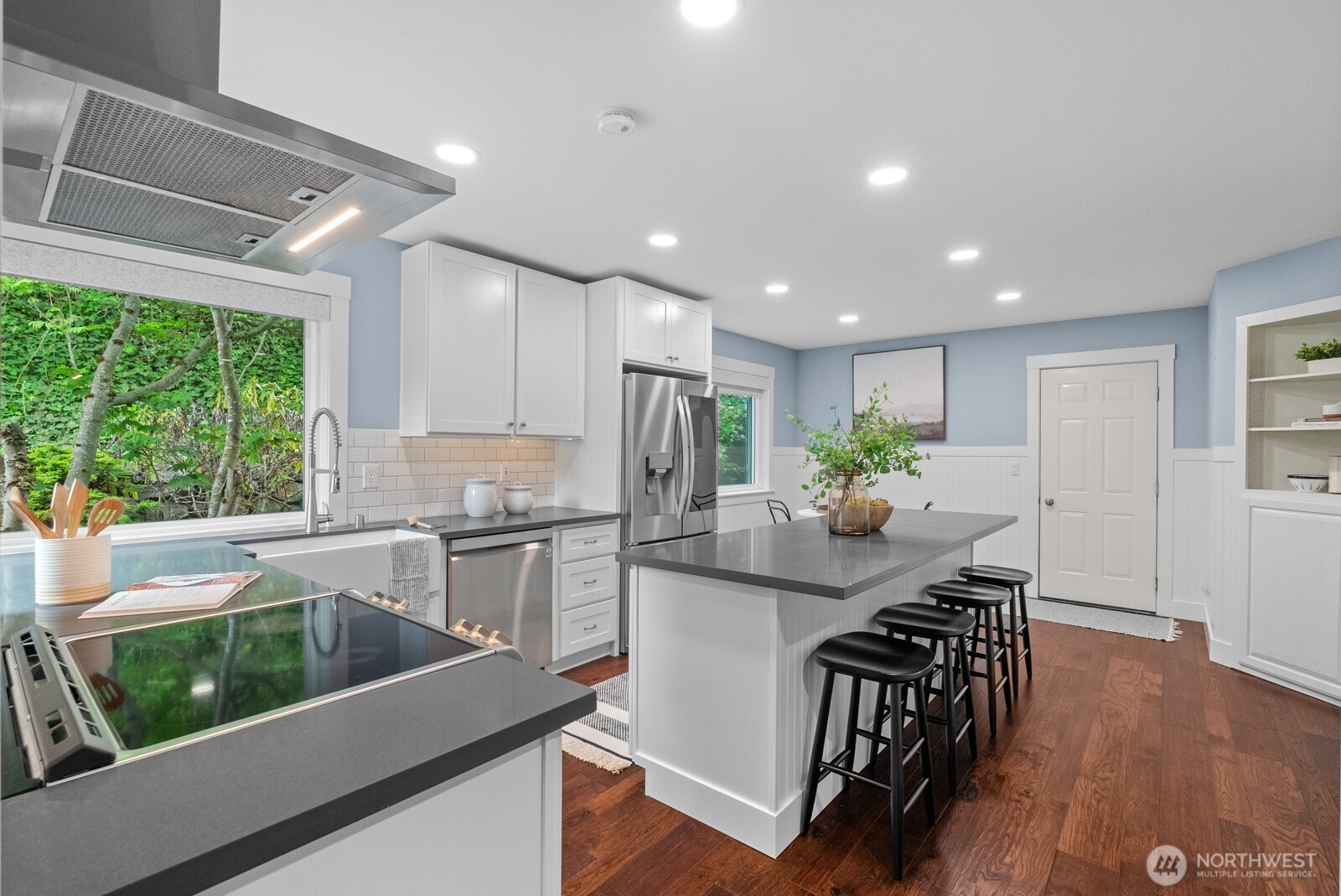 5712 48th Street W