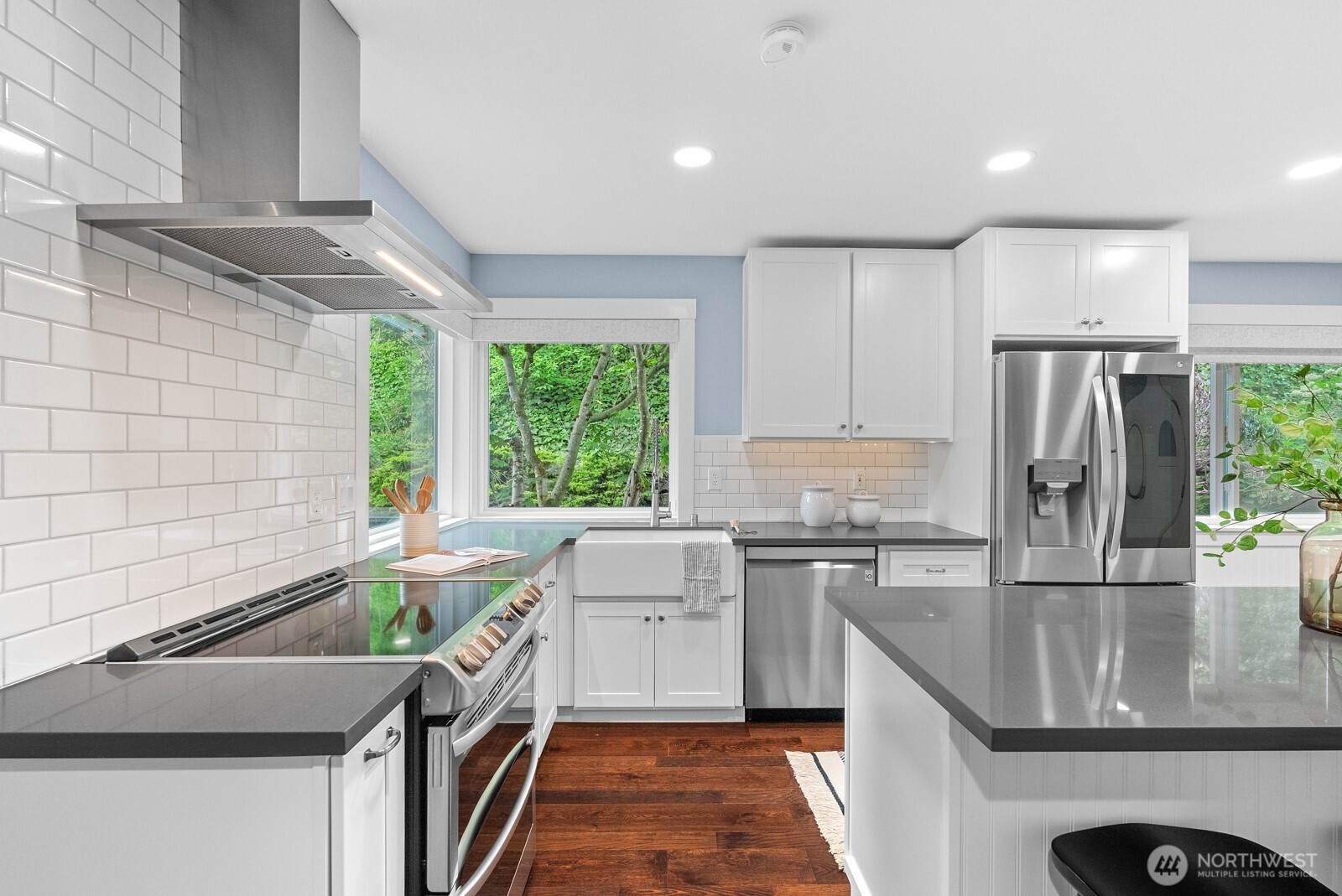 5712 48th Street W