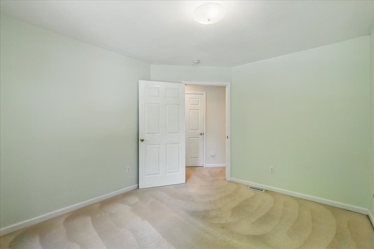 8129 E Cricket Lane