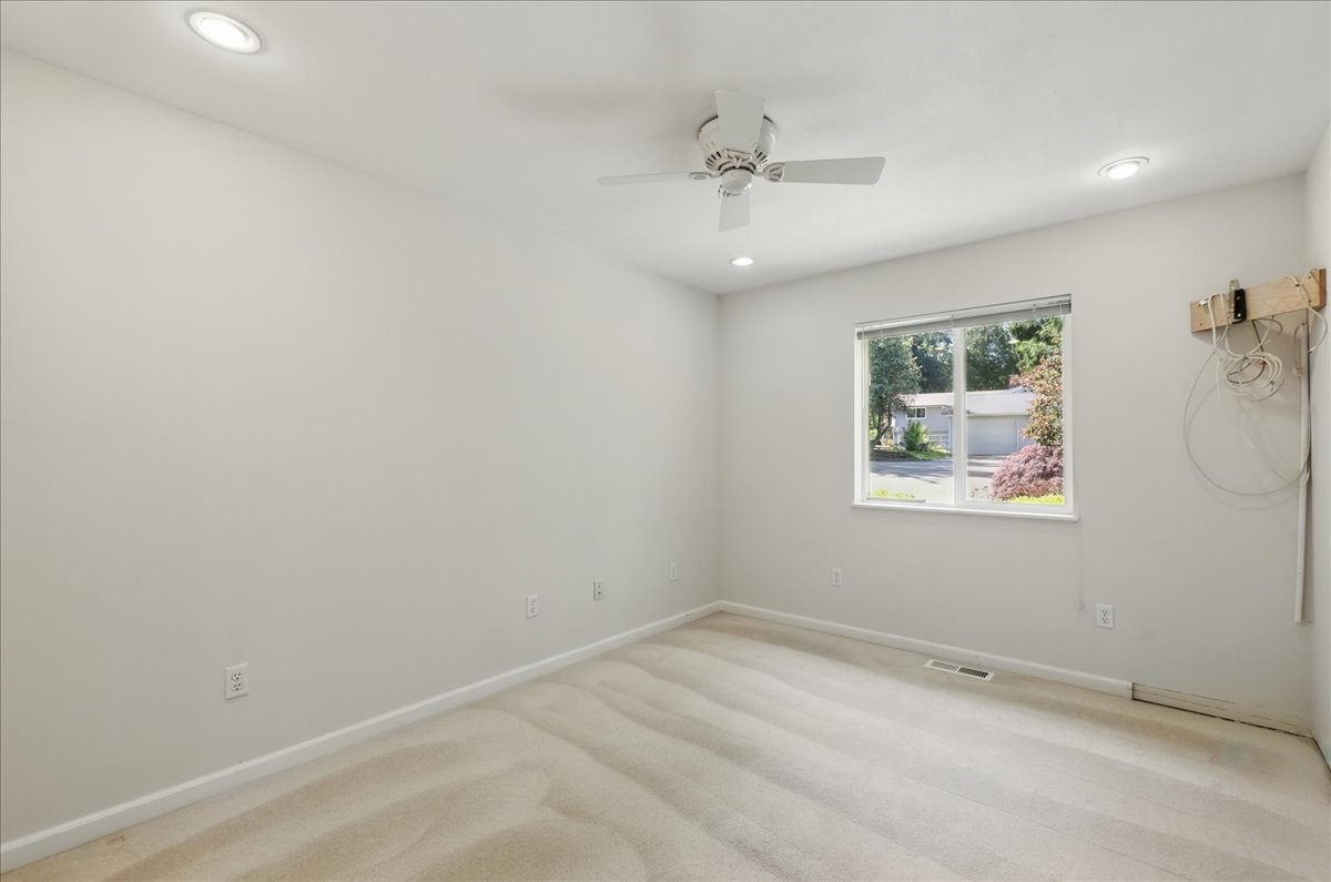 8129 E Cricket Lane