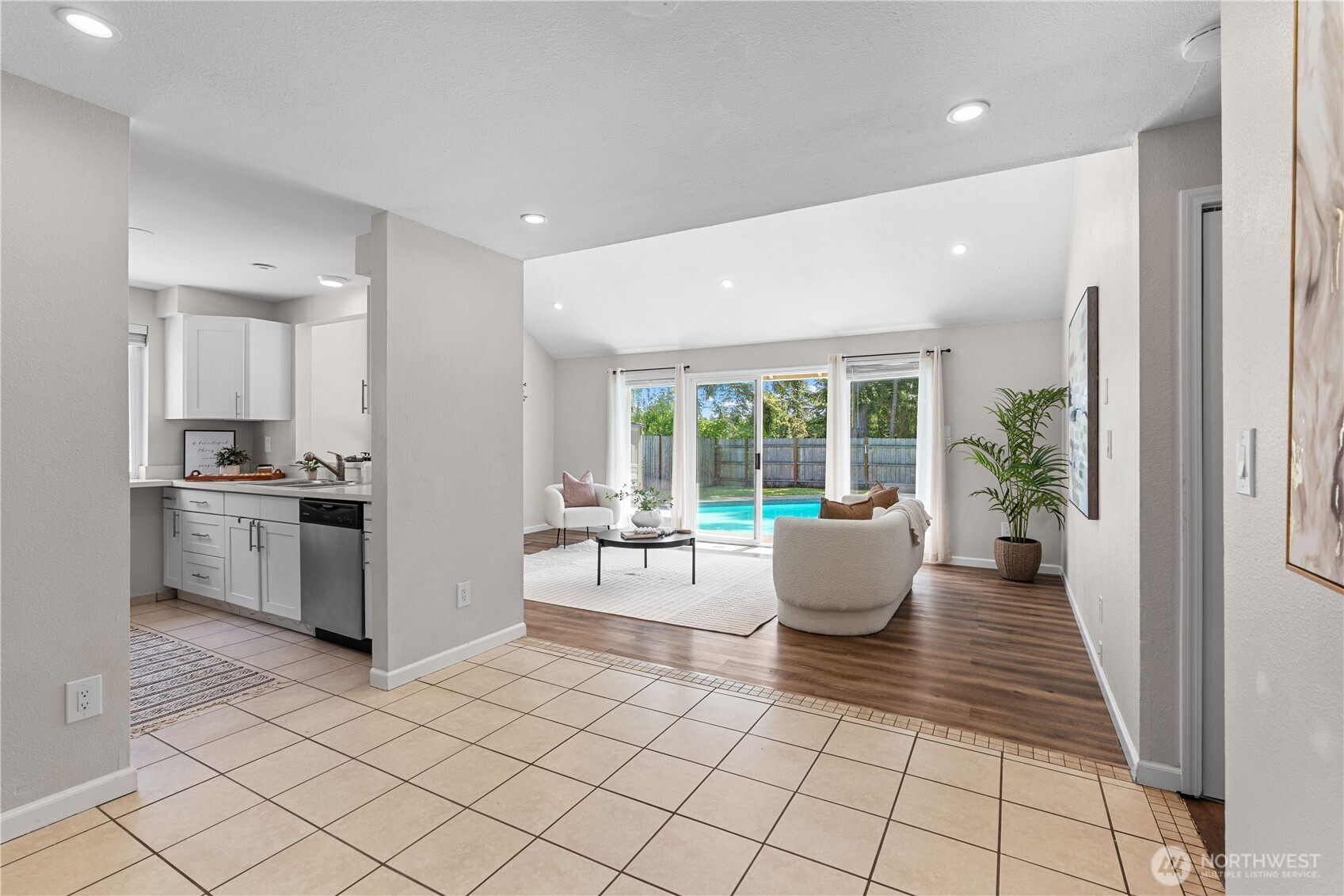 7101 Topaz Drive SW