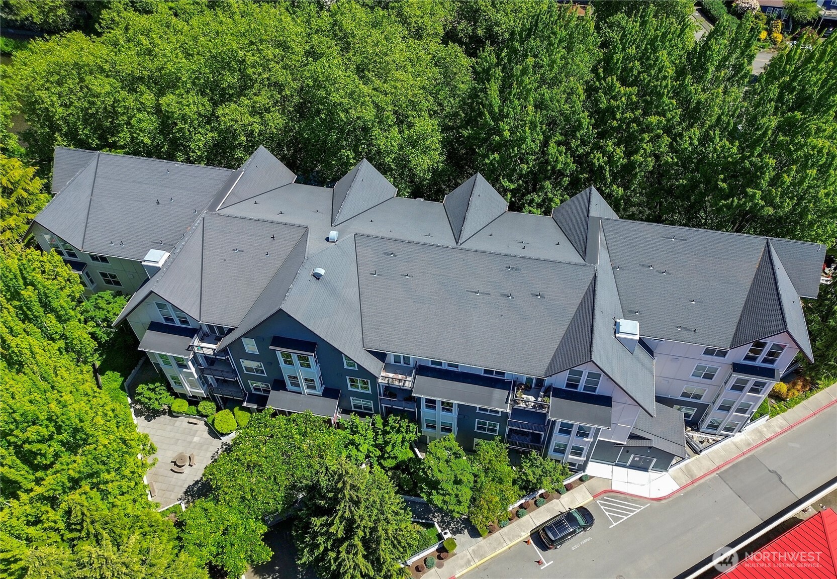 55 Williams Avenue S Unit: 209