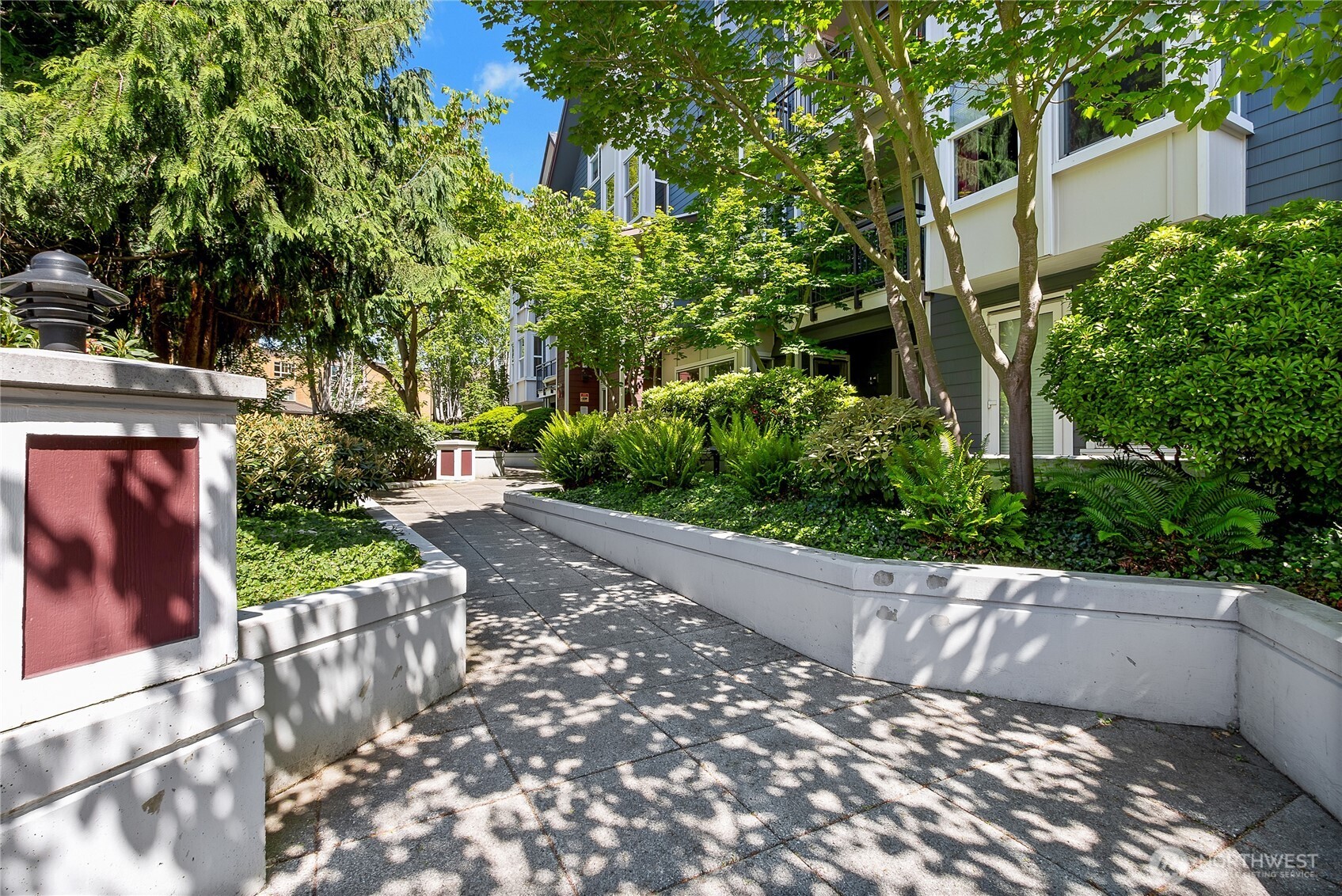 55 Williams Avenue S Unit: 209