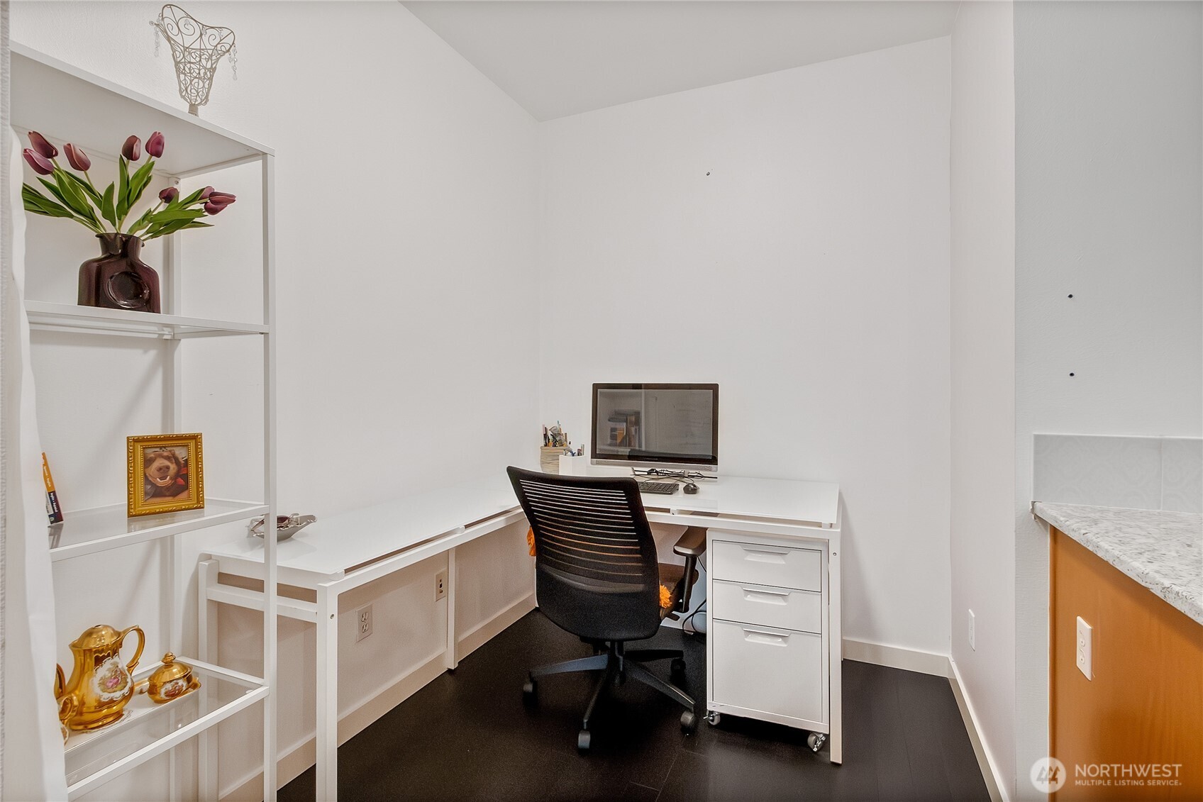 55 Williams Avenue S Unit: 209
