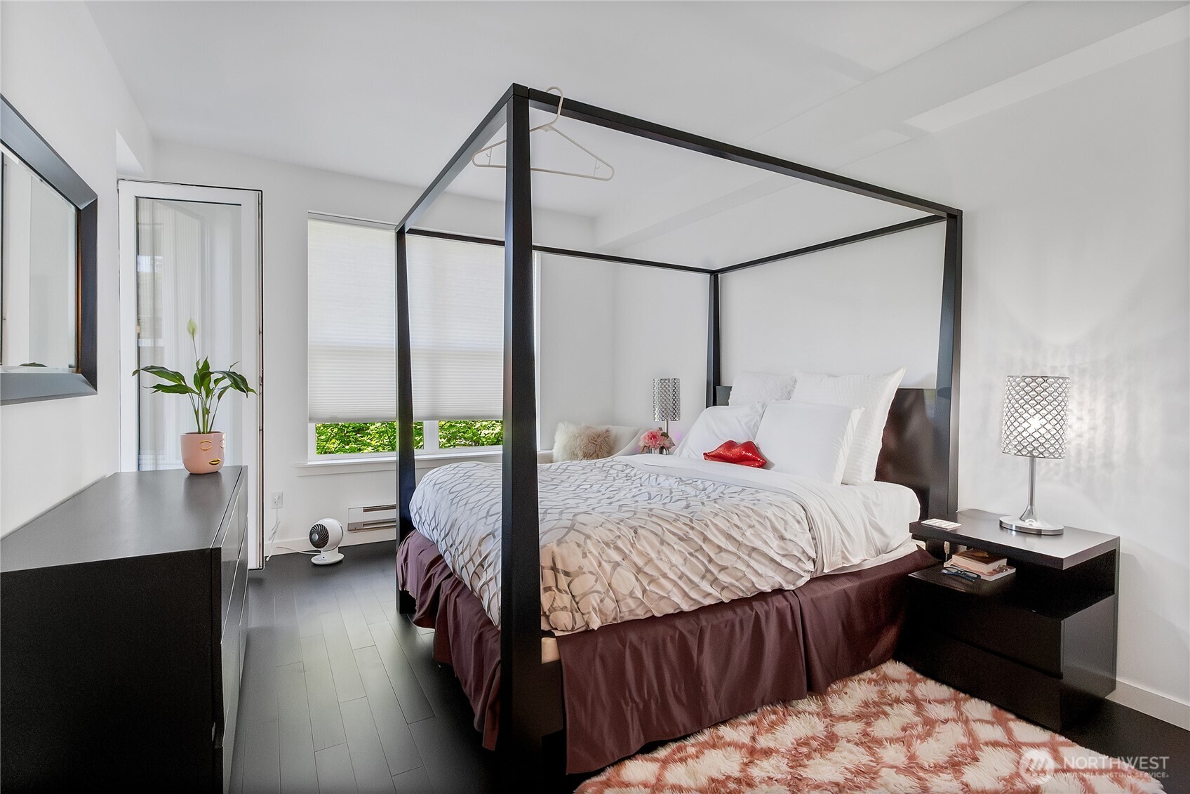 55 Williams Avenue S Unit: 209