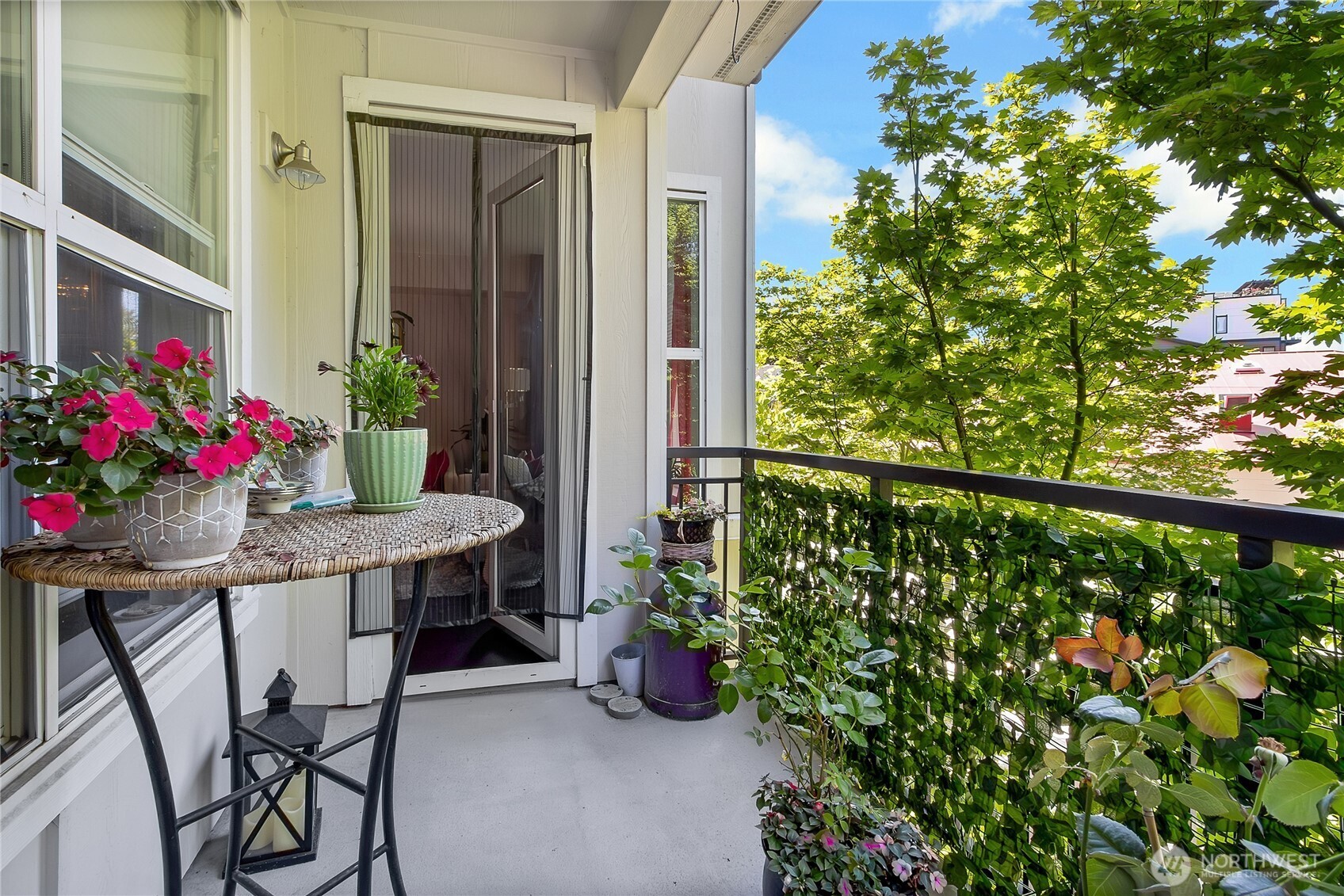 55 Williams Avenue S Unit: 209
