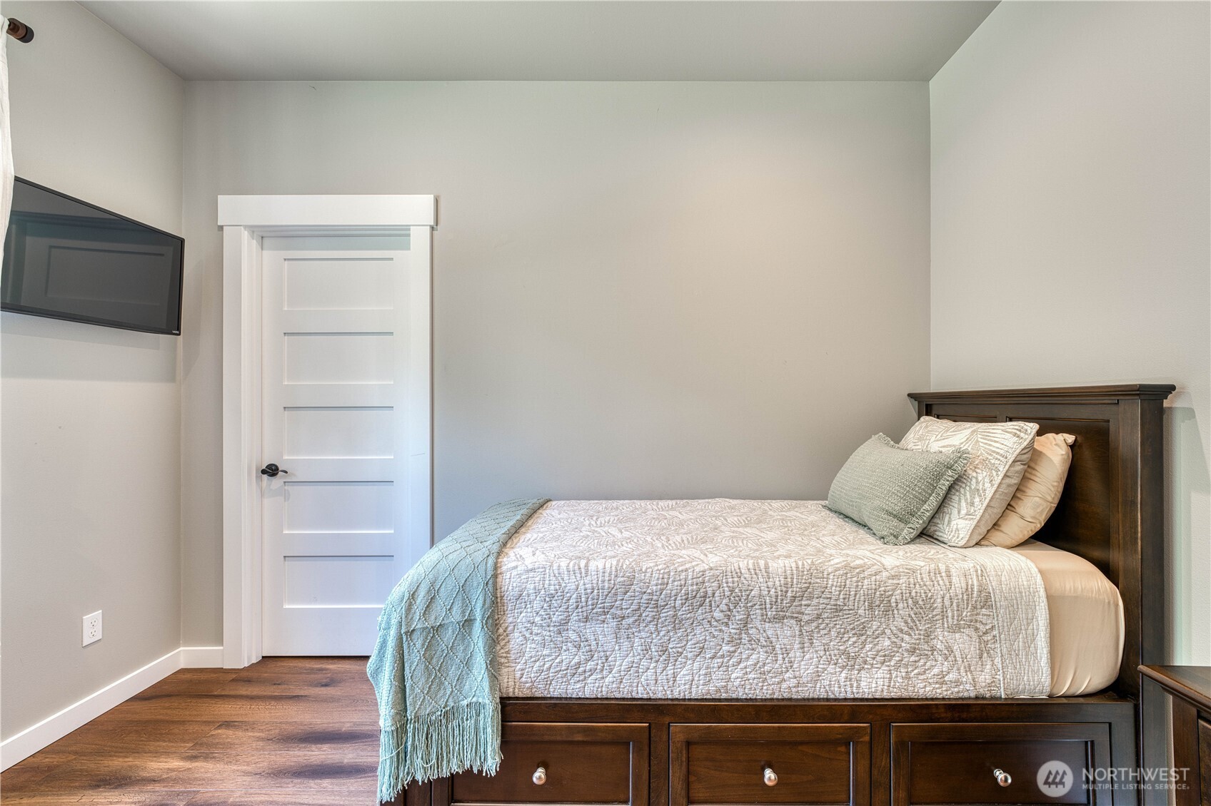 4402 Lone Bear Lane SW