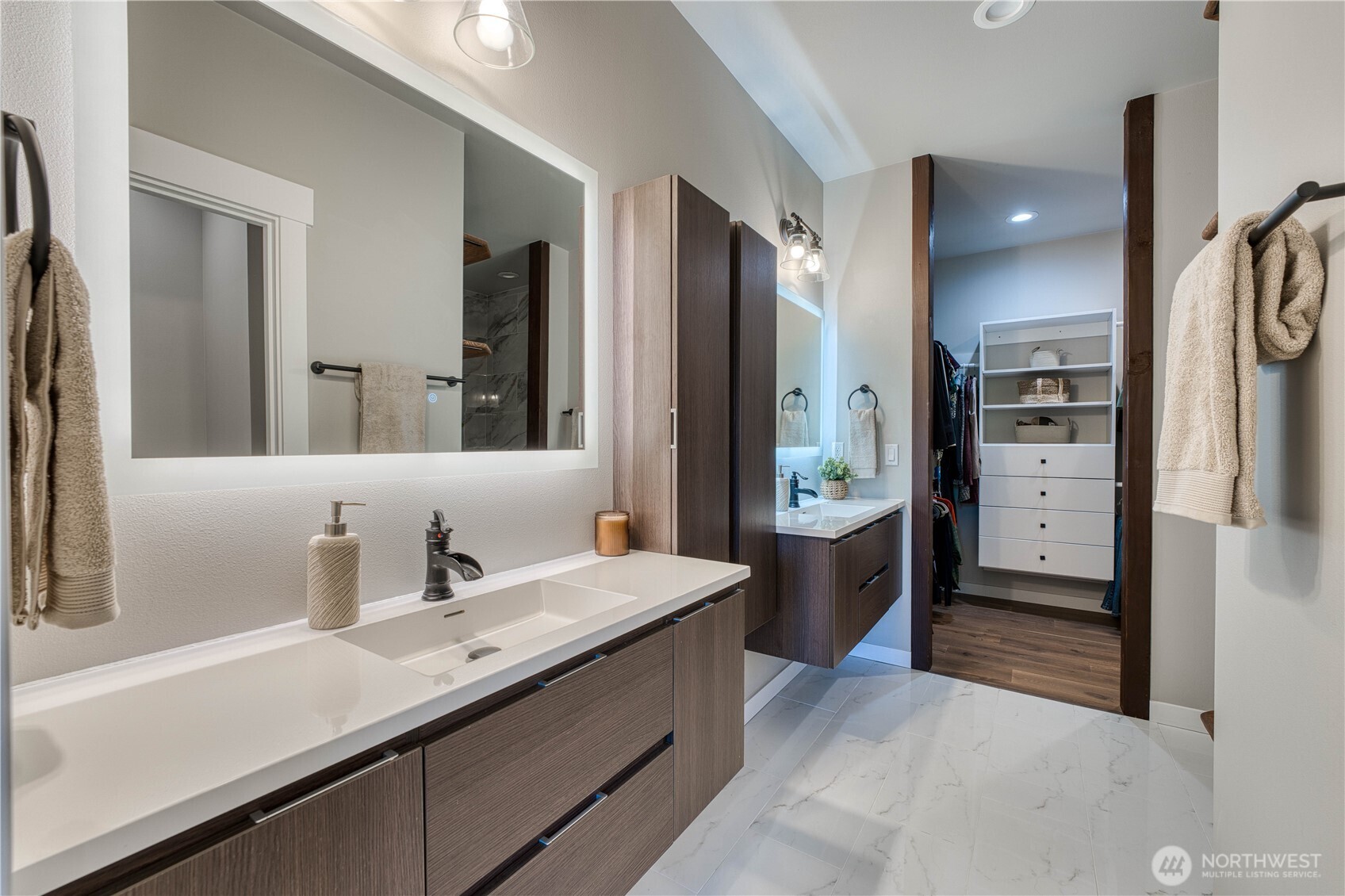 4402 Lone Bear Lane SW