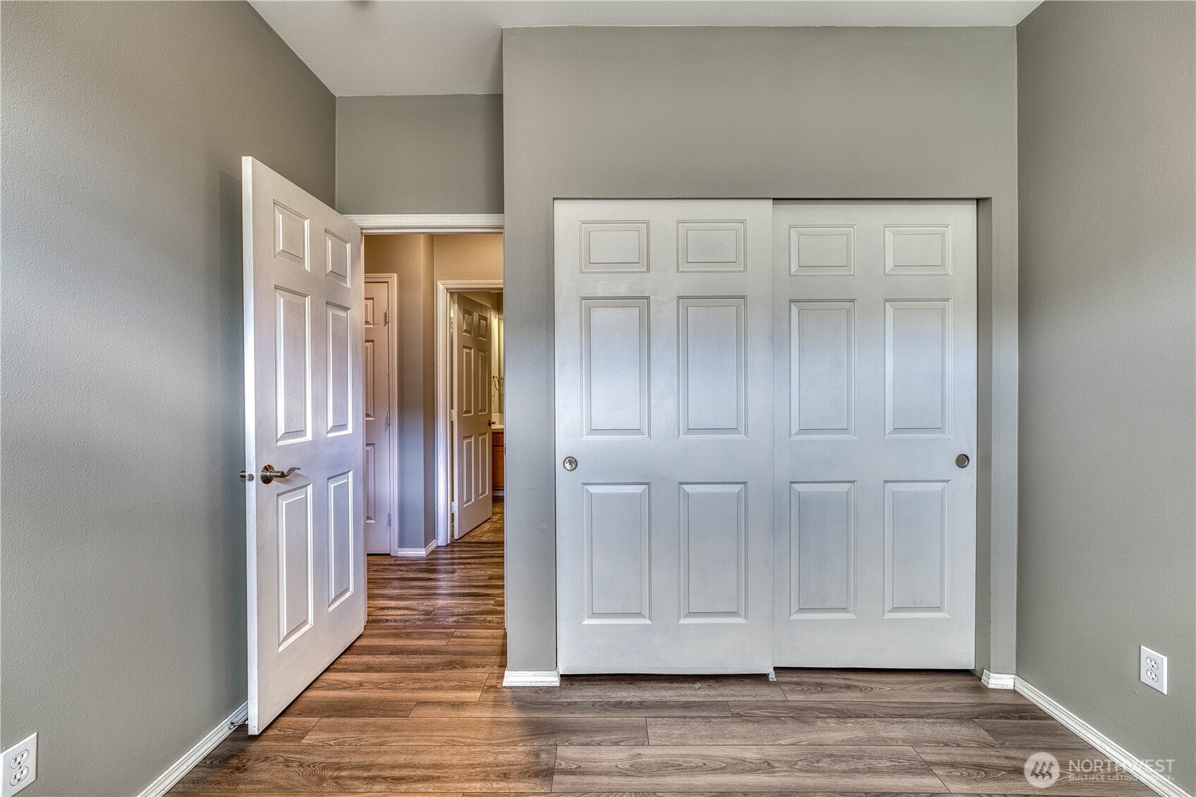 14413 Riverwalk Drive