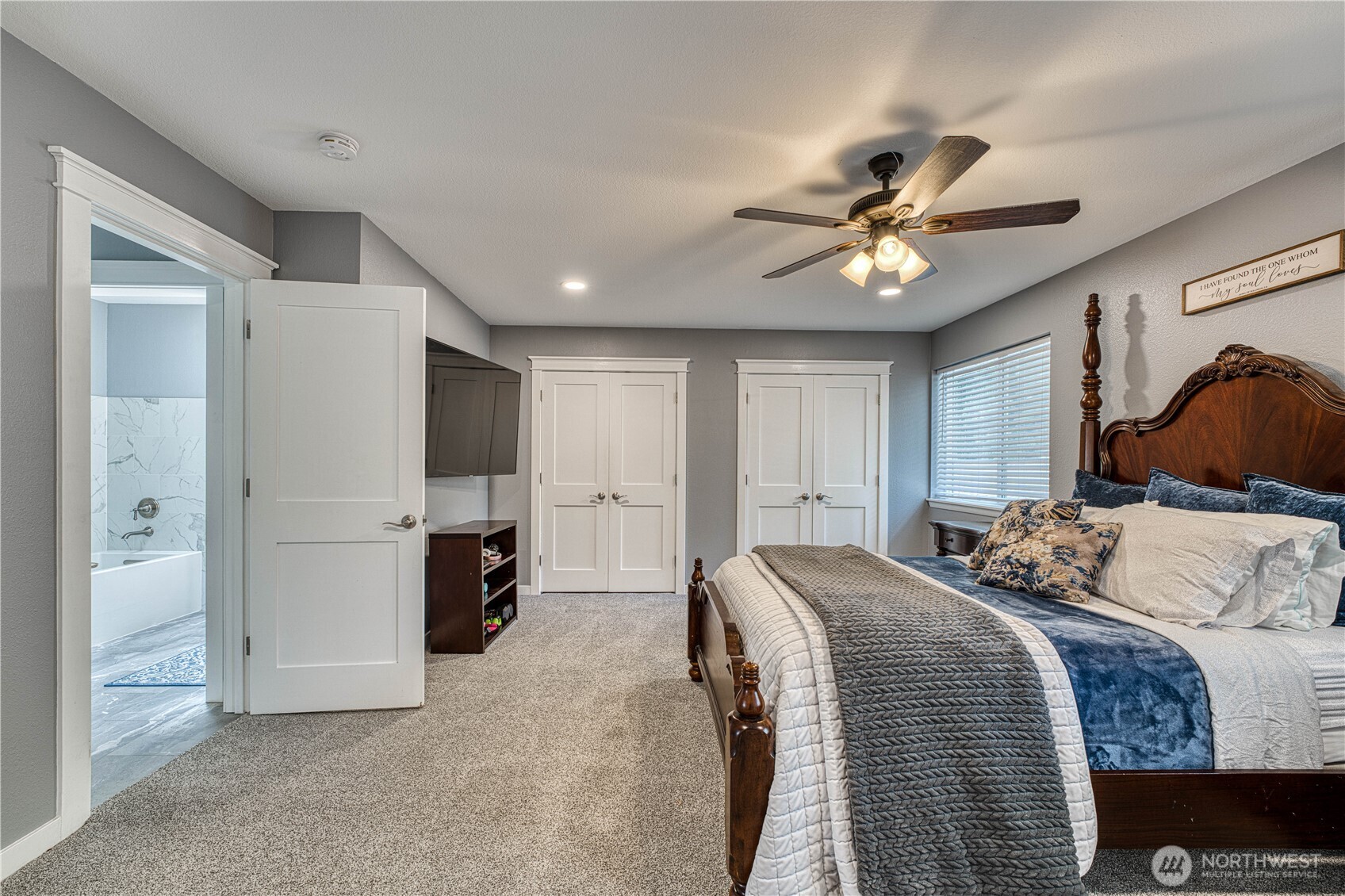 18043 Noll Rd NE