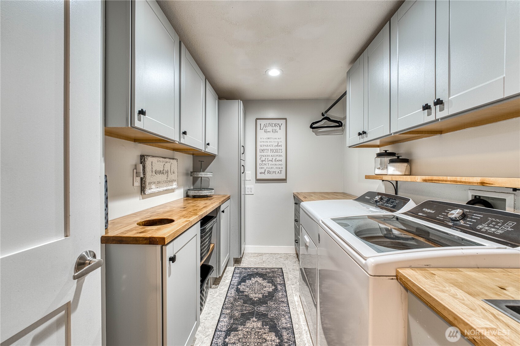 18043 Noll Rd NE