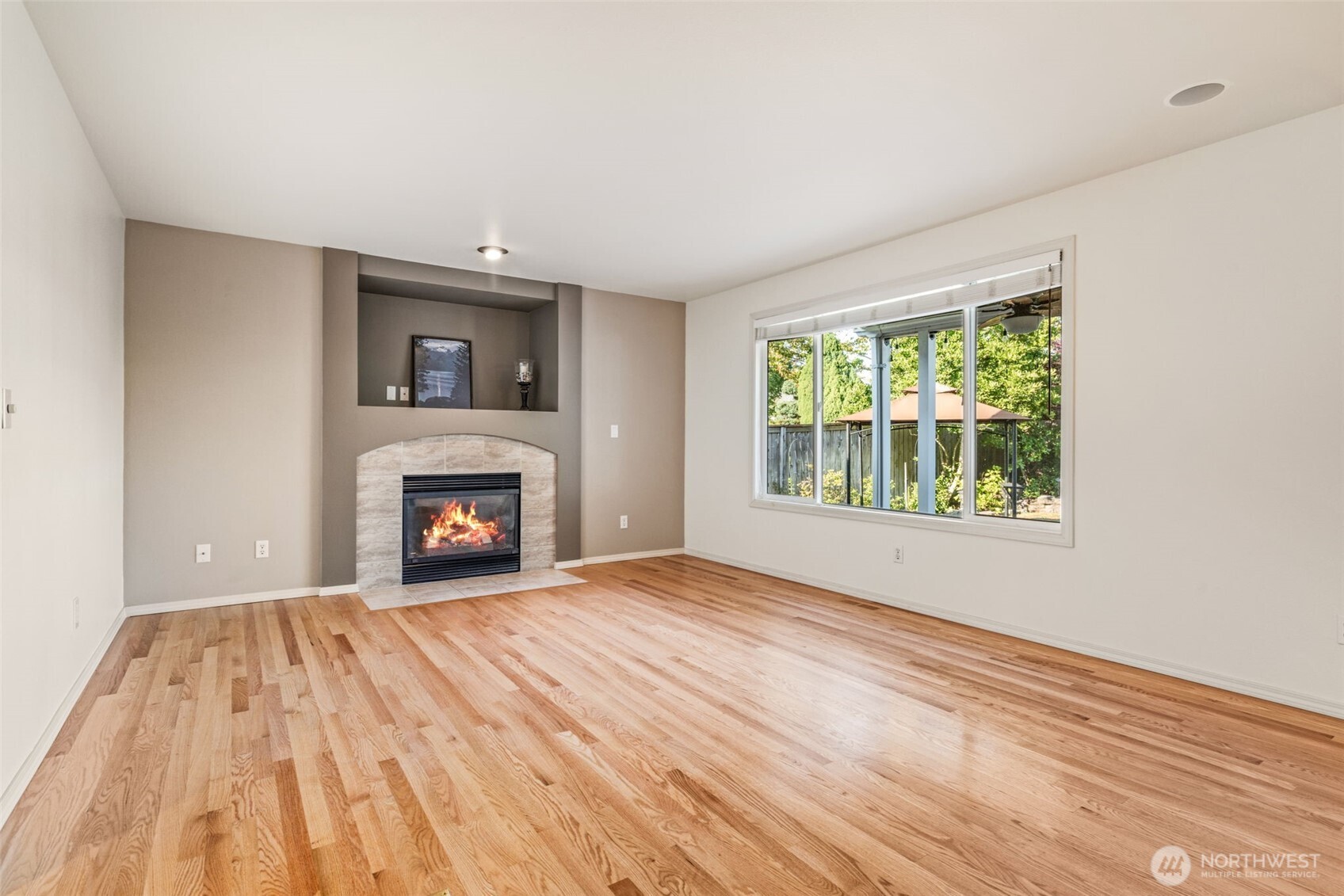 915 N Laurel Lane