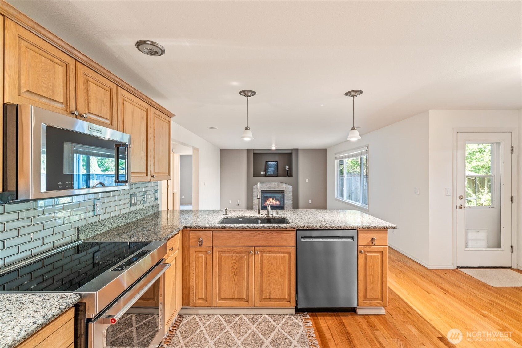 915 N Laurel Lane