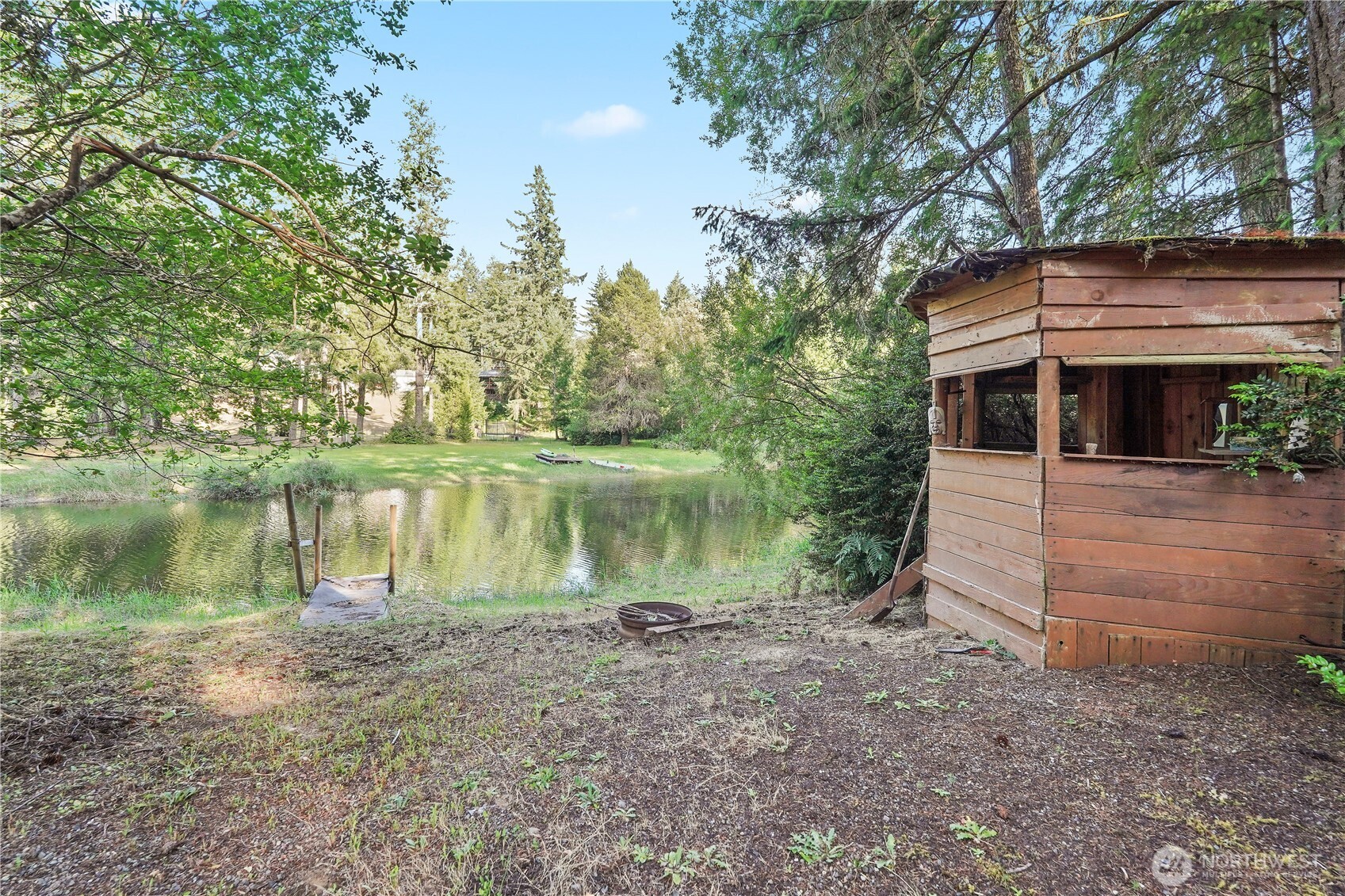 261 E Emerald Lake Drive W