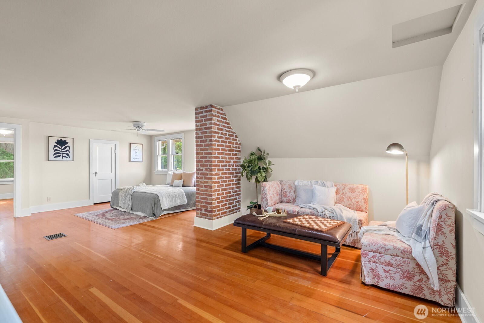 1404 Adams Street
