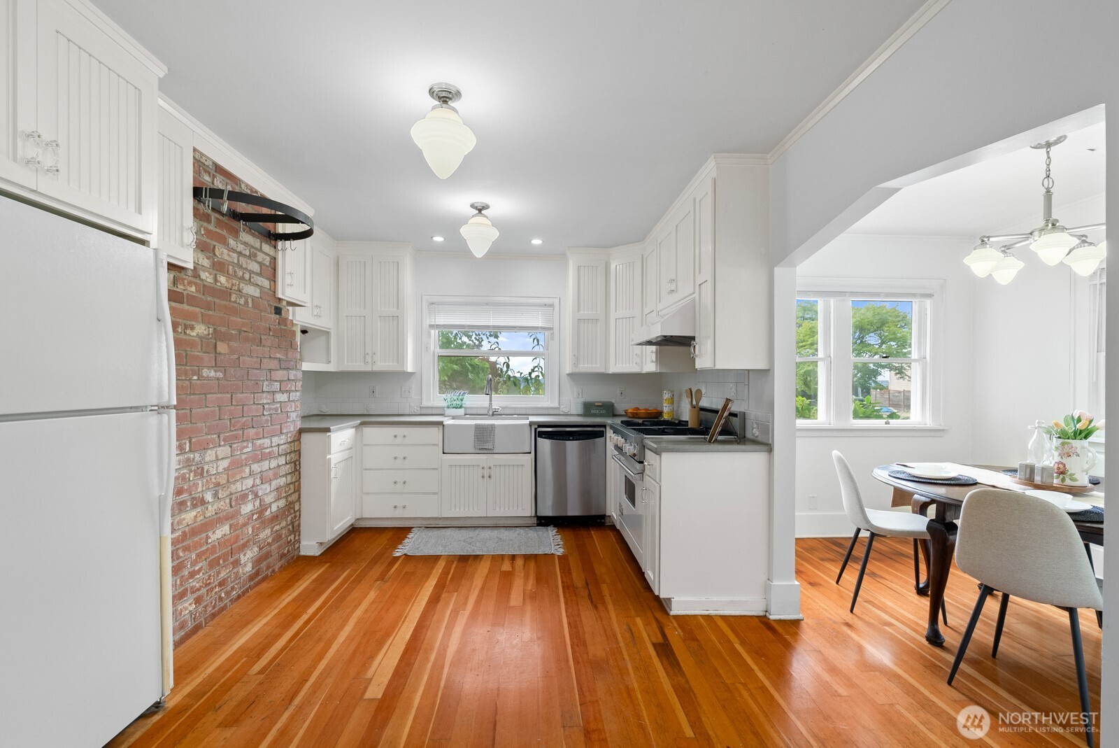 1404 Adams Street