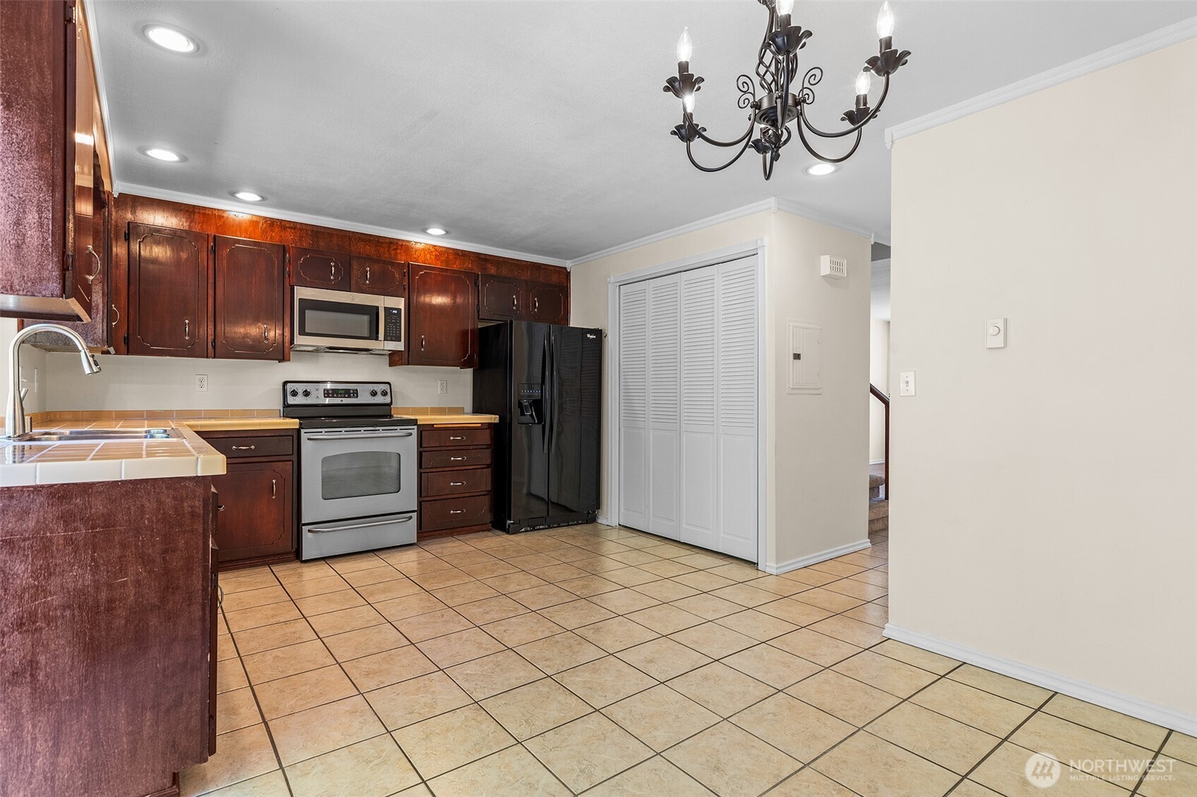 2621 Mountain View Avenue W Unit: 5B