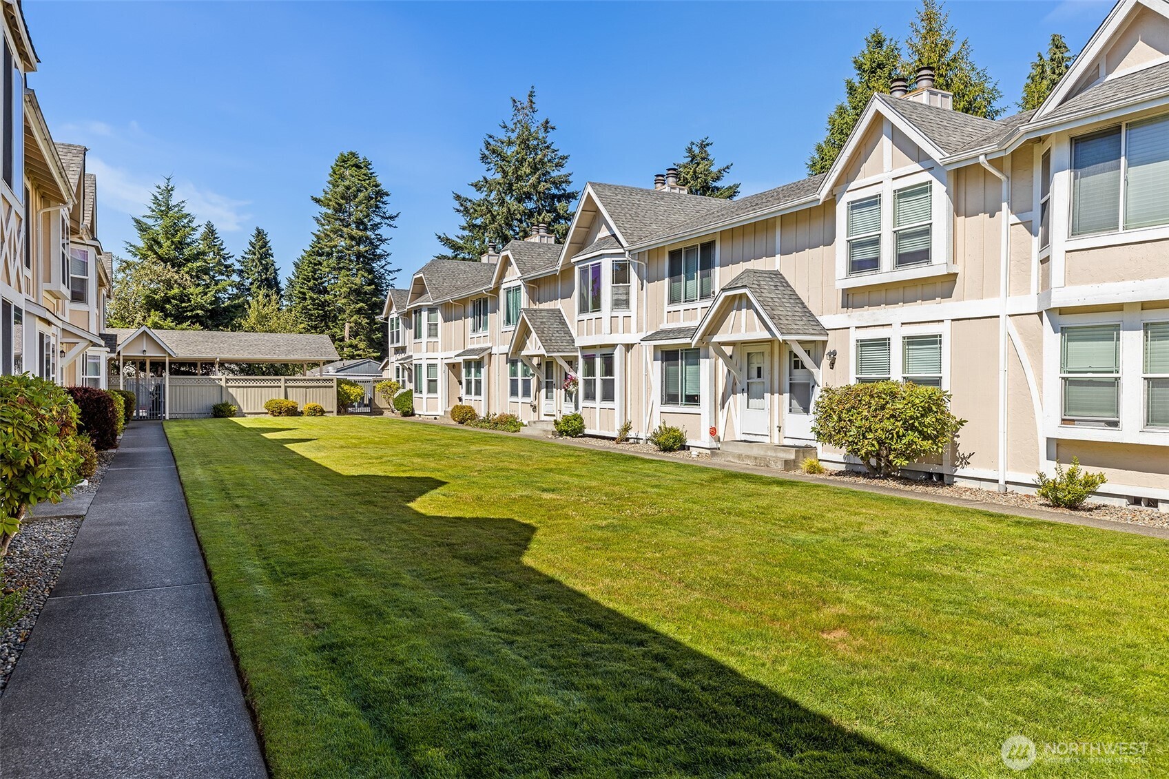 2621 Mountain View Avenue W Unit: 5B