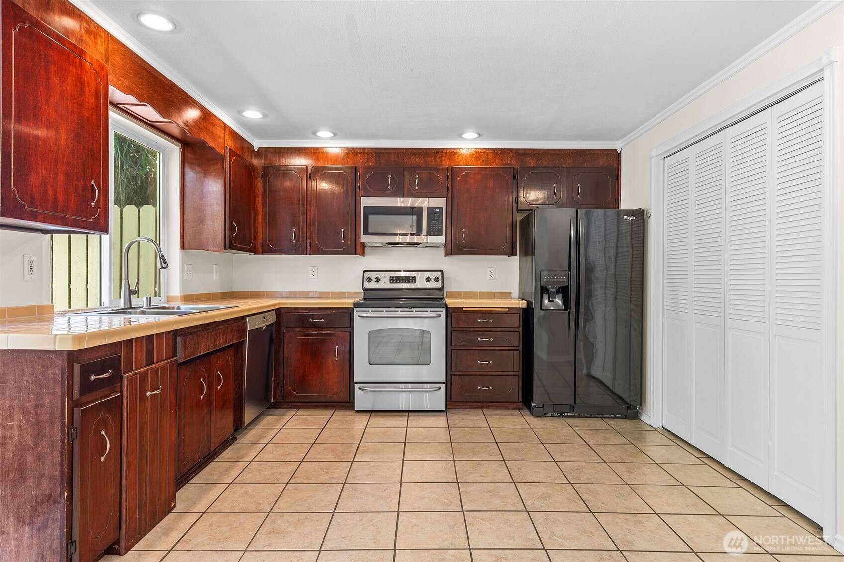 2621 Mountain View Avenue W Unit: 5B