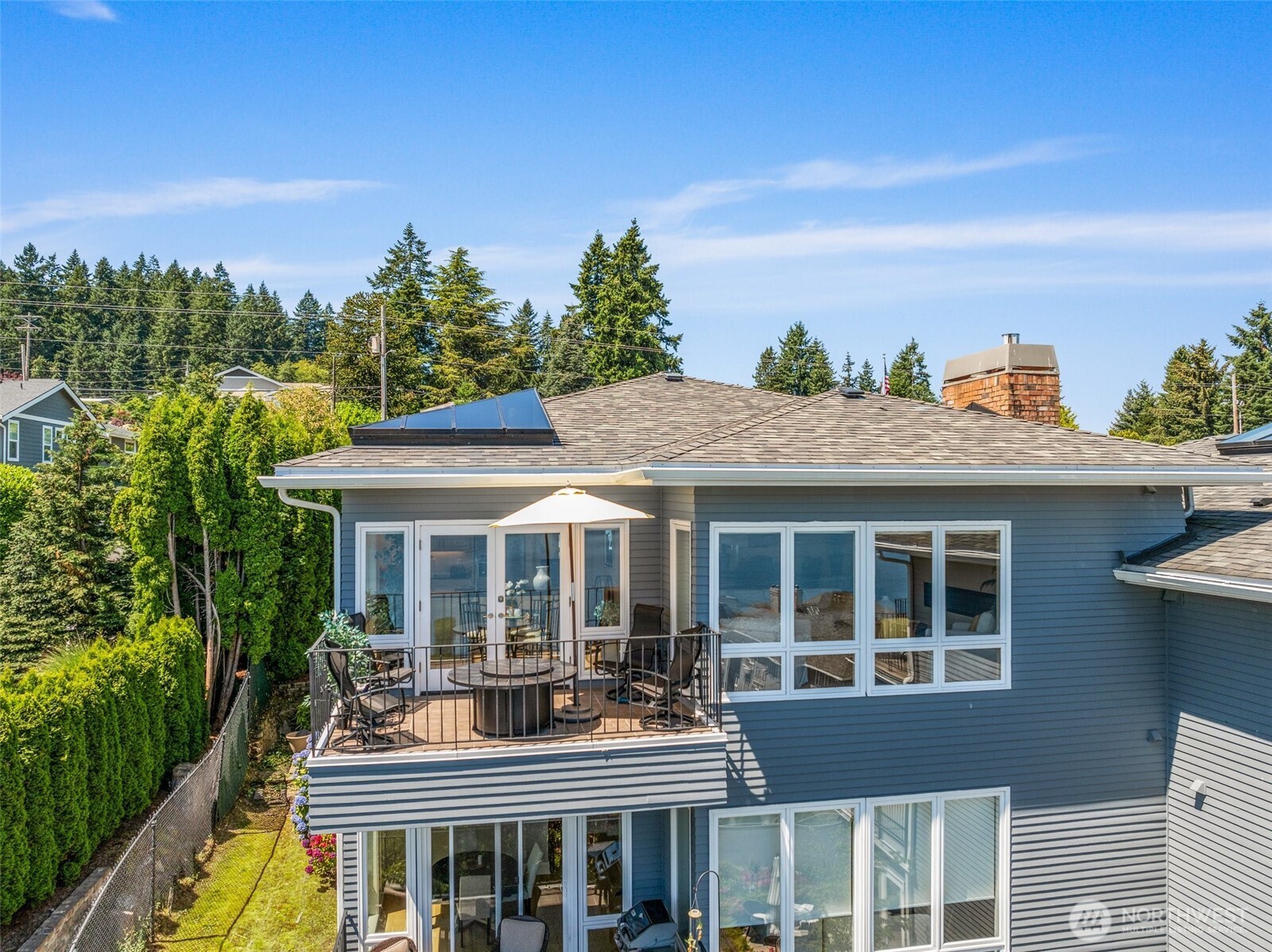 7221 Soundview Drive Unit: 301
