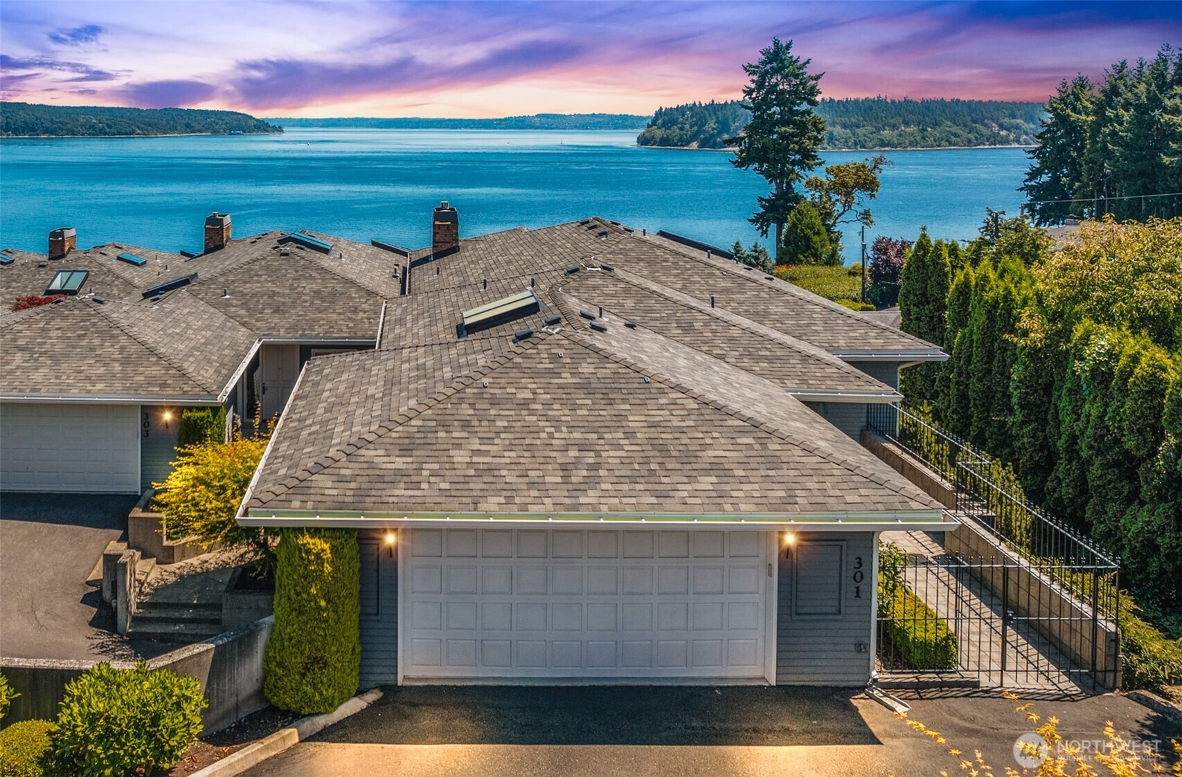 7221 Soundview Drive Unit: 301