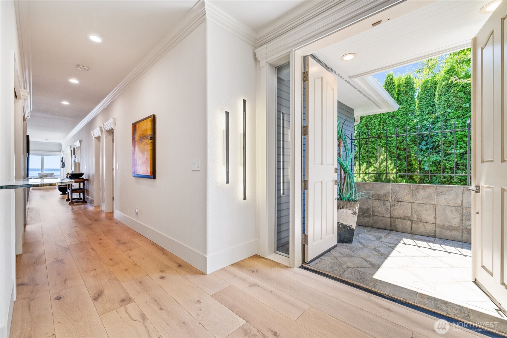 7221 Soundview Drive Unit: 301