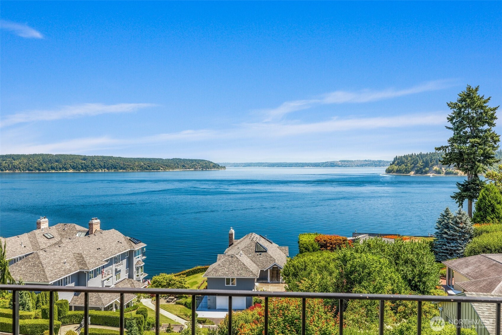 7221 Soundview Drive Unit: 301