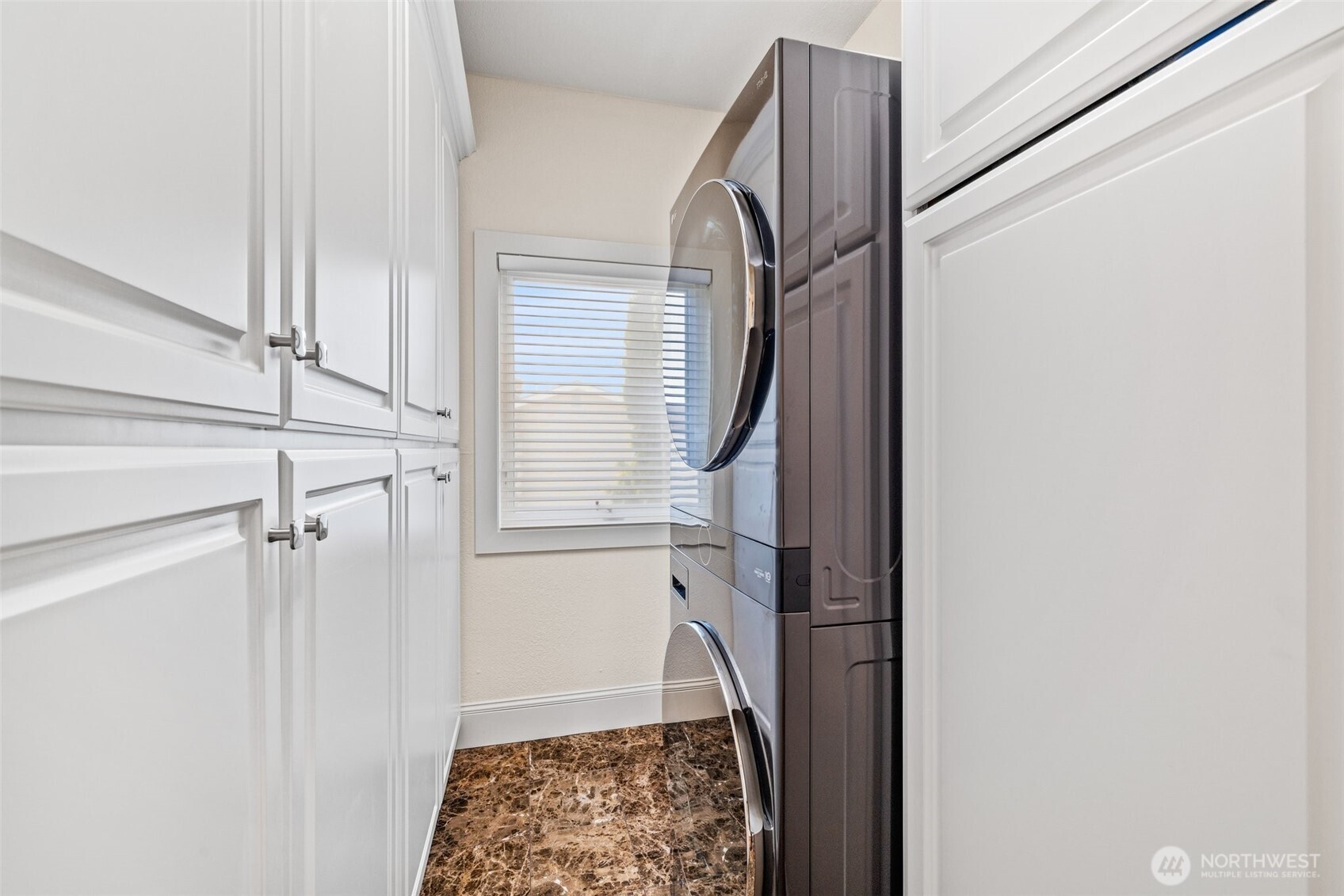 7221 Soundview Drive Unit: 301