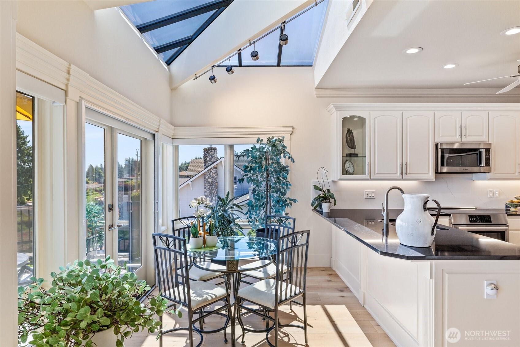 7221 Soundview Drive Unit: 301