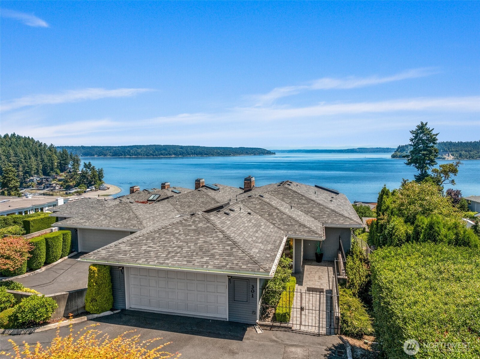 7221 Soundview Drive Unit: 301