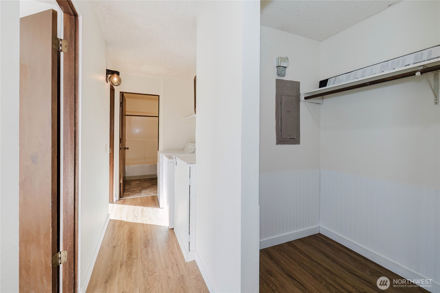 2449 2451 McGregor Drive SE