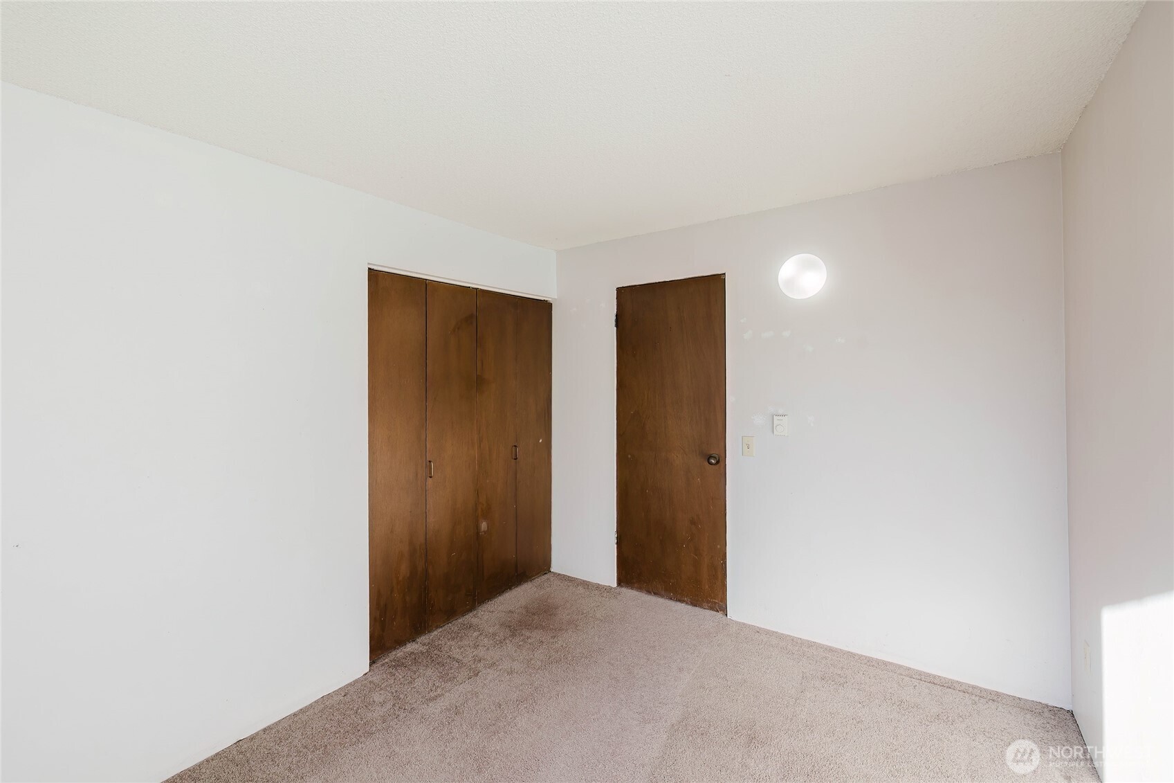 2449 2451 McGregor Drive SE