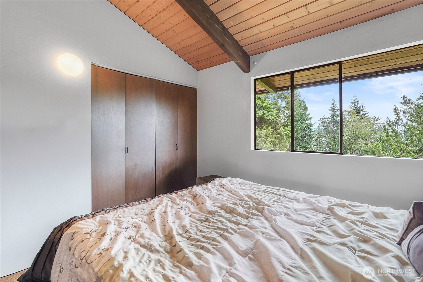 2449 2451 McGregor Drive SE