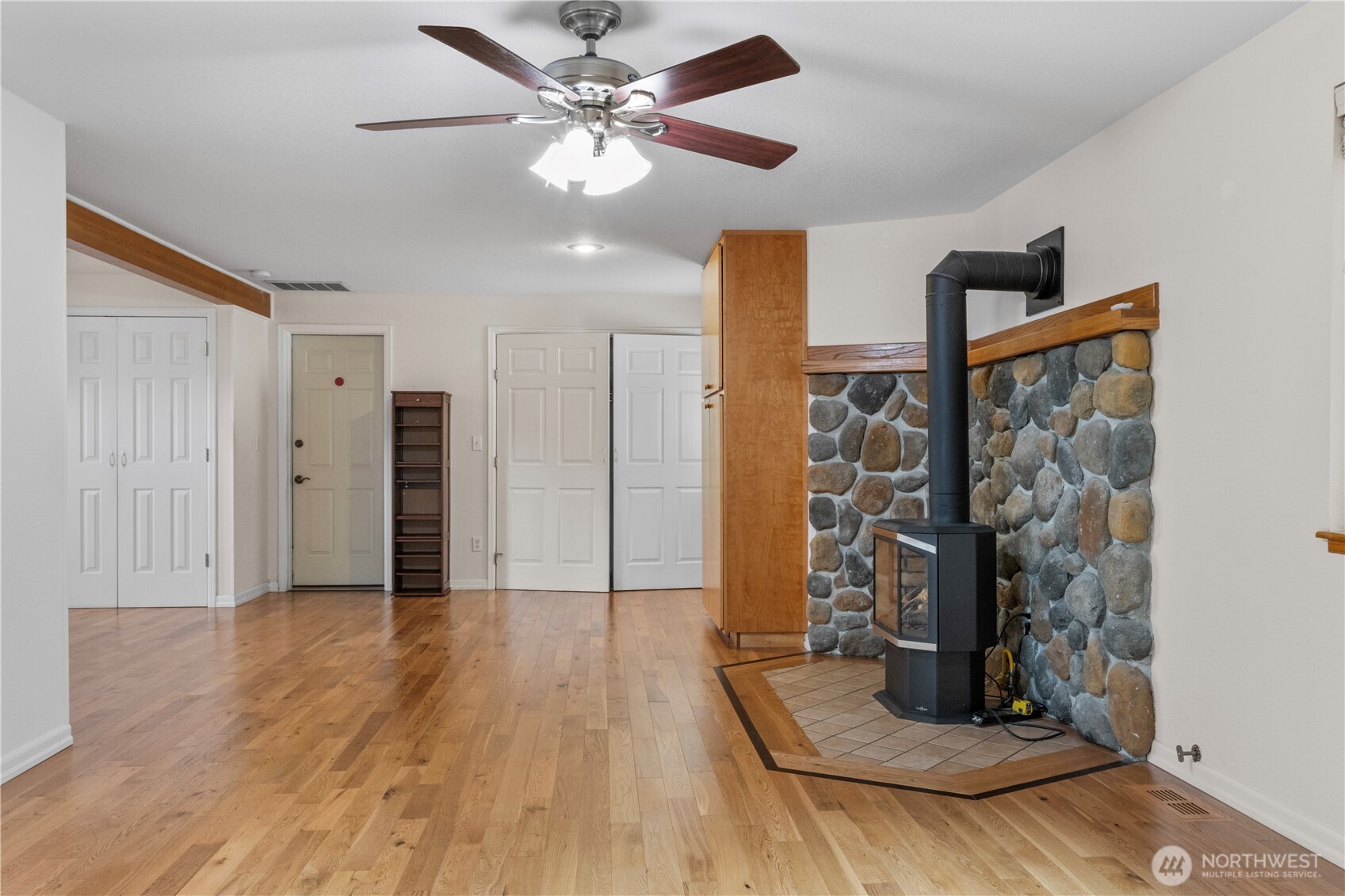 10325 123rd Street NW