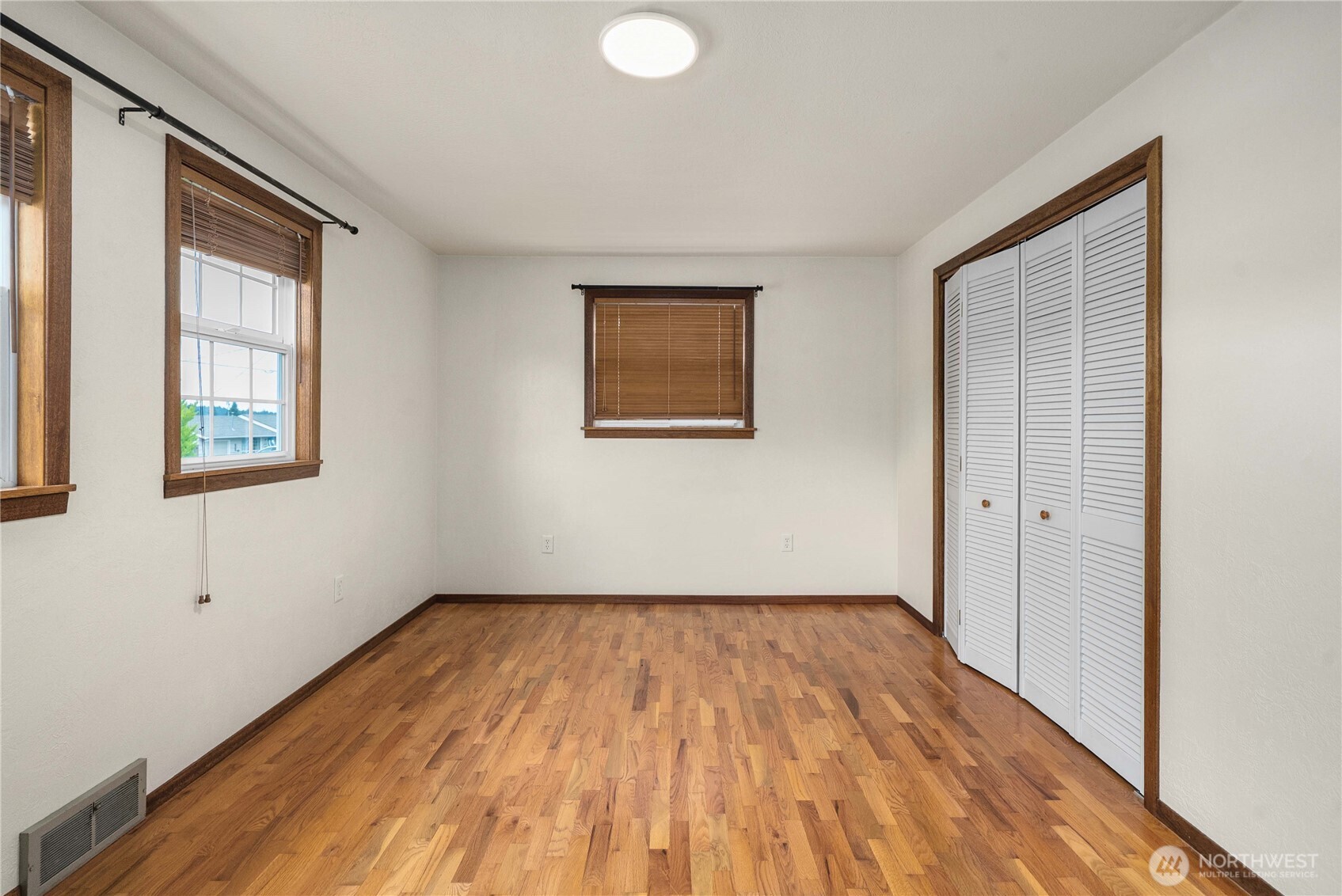 4213 N Highland Avenue