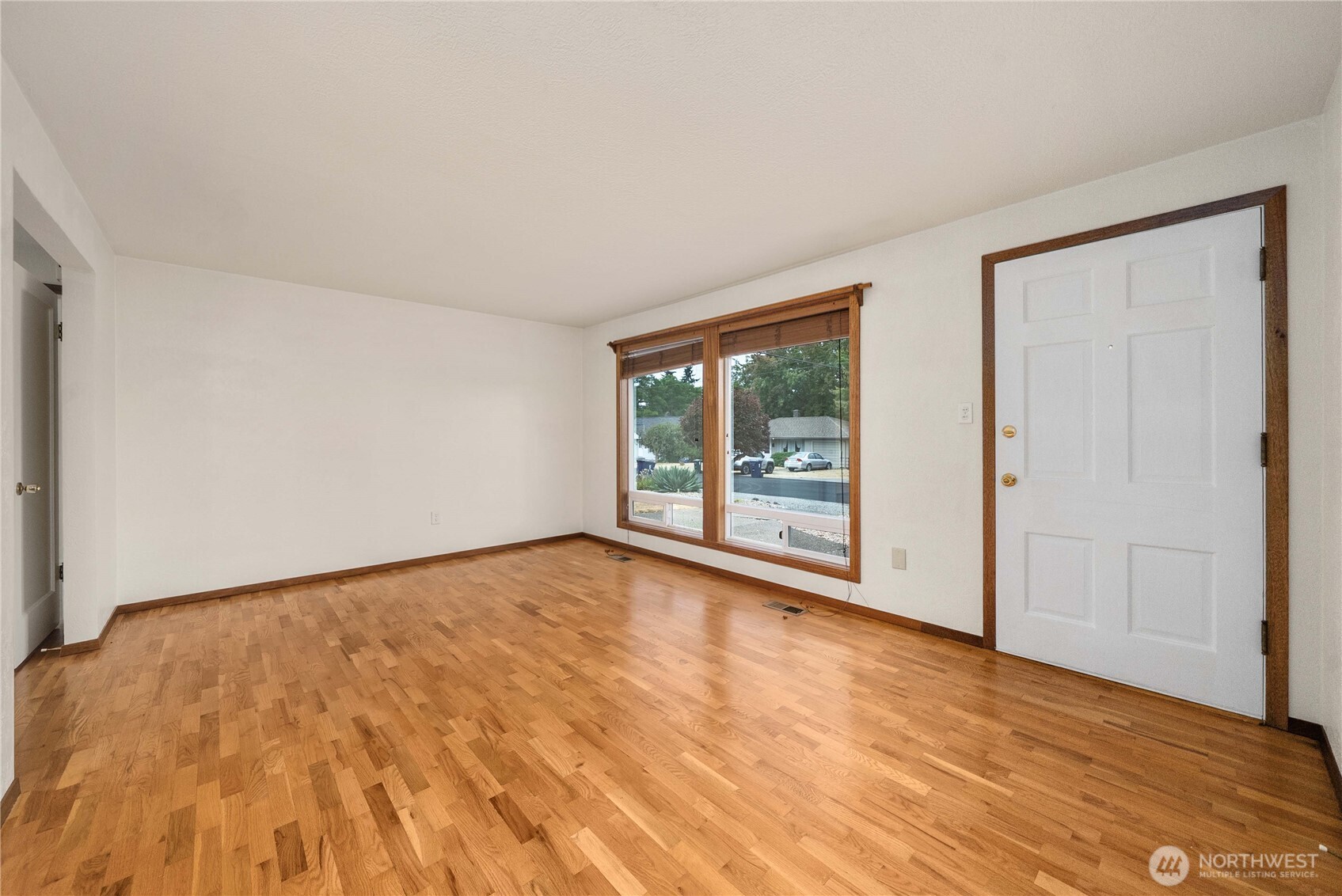 4213 N Highland Avenue